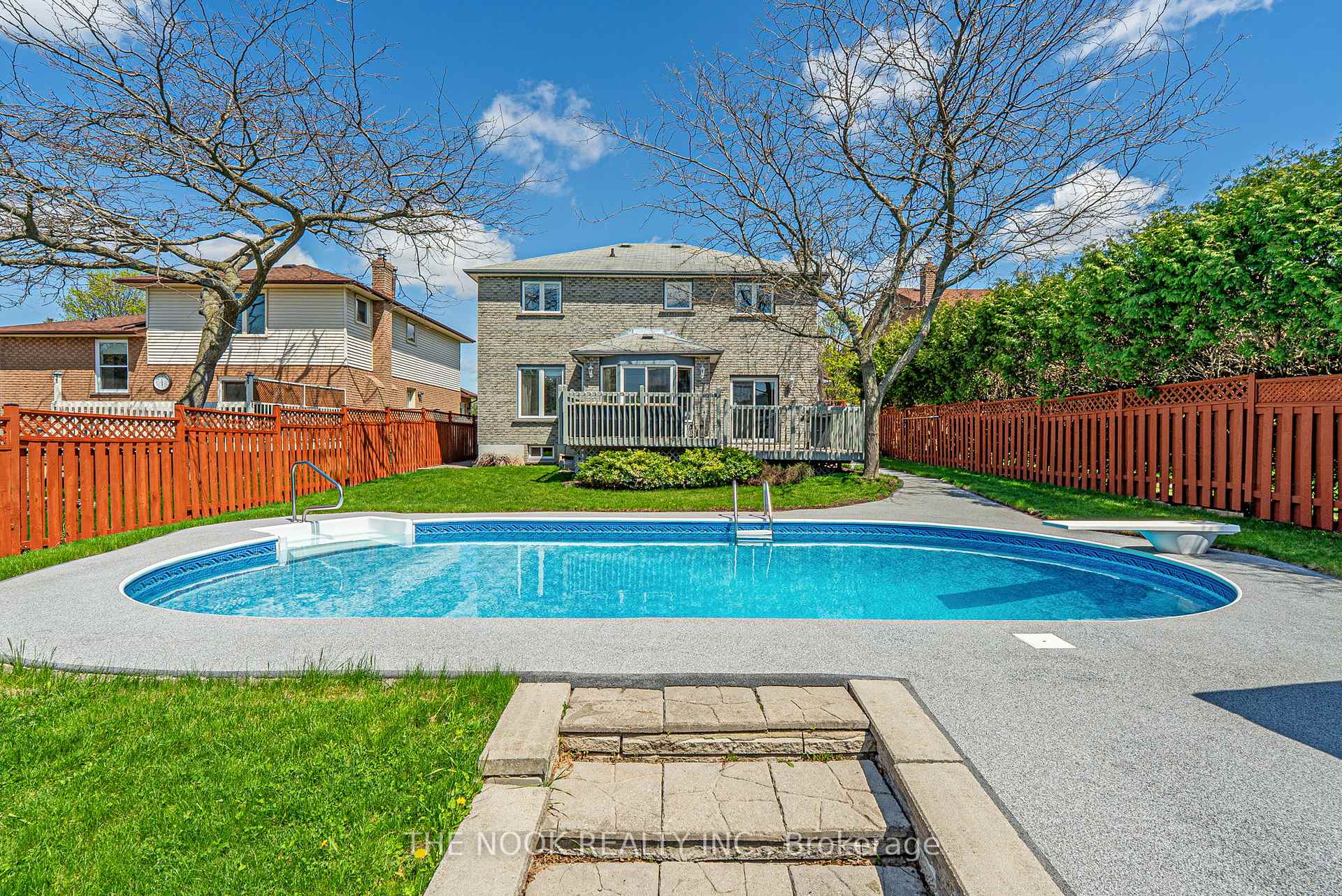 Photo 41 of 59 Pinedale Crescent, Clarington, Courtice — HOMEH