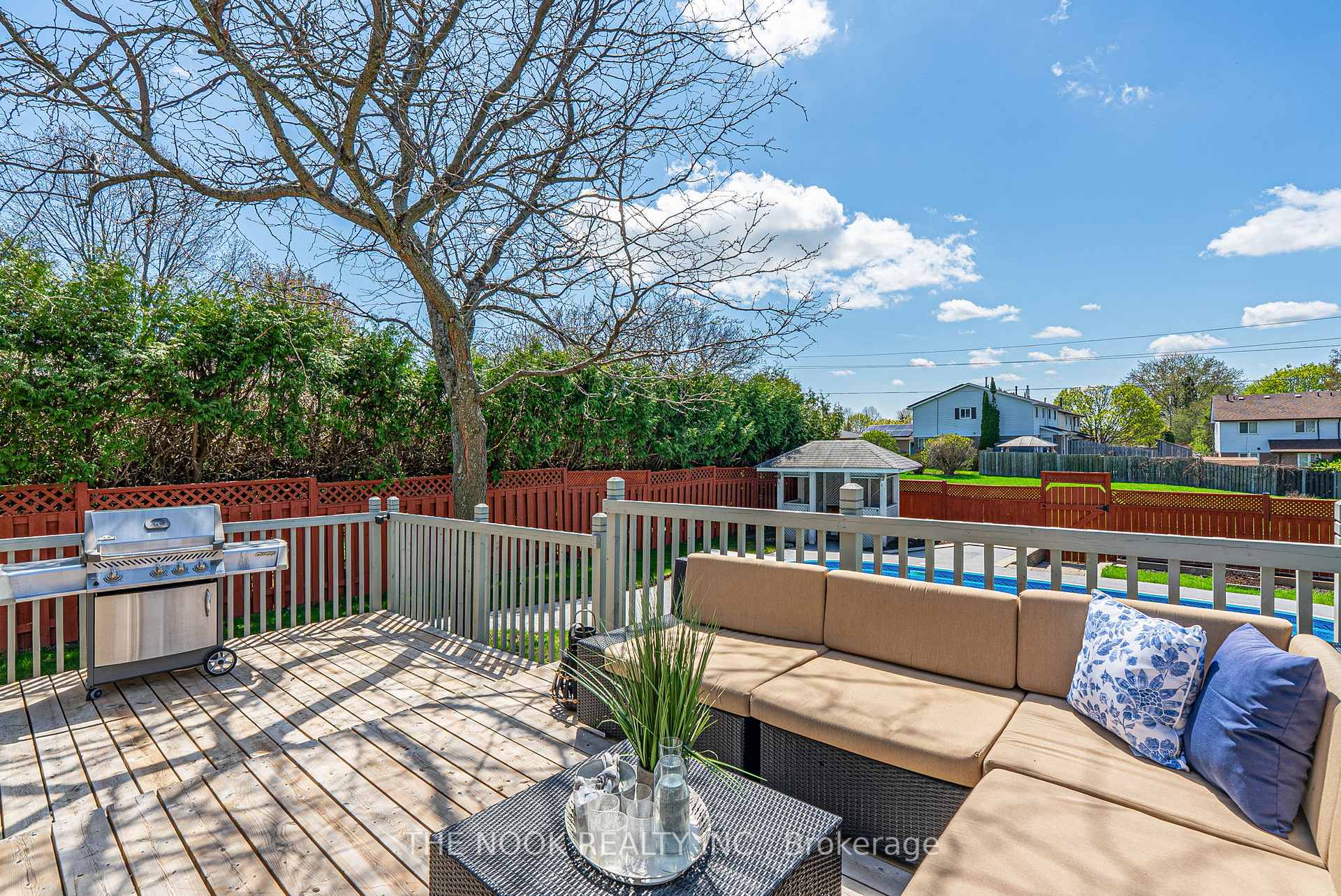 Photo 47 of 59 Pinedale Crescent, Clarington, Courtice — HOMEH
