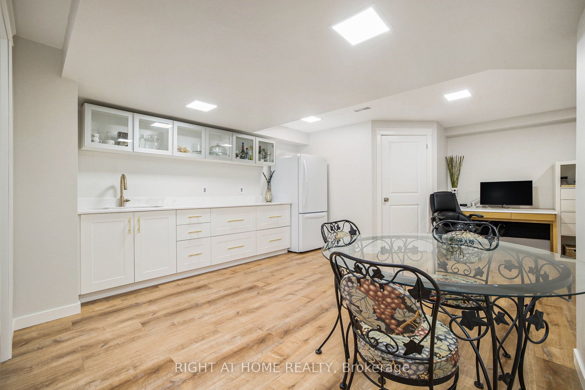 Photo 80 of 804 Oakside Crescent, Ottawa, Kanata - Morgan's Grant/South March — HOMEH