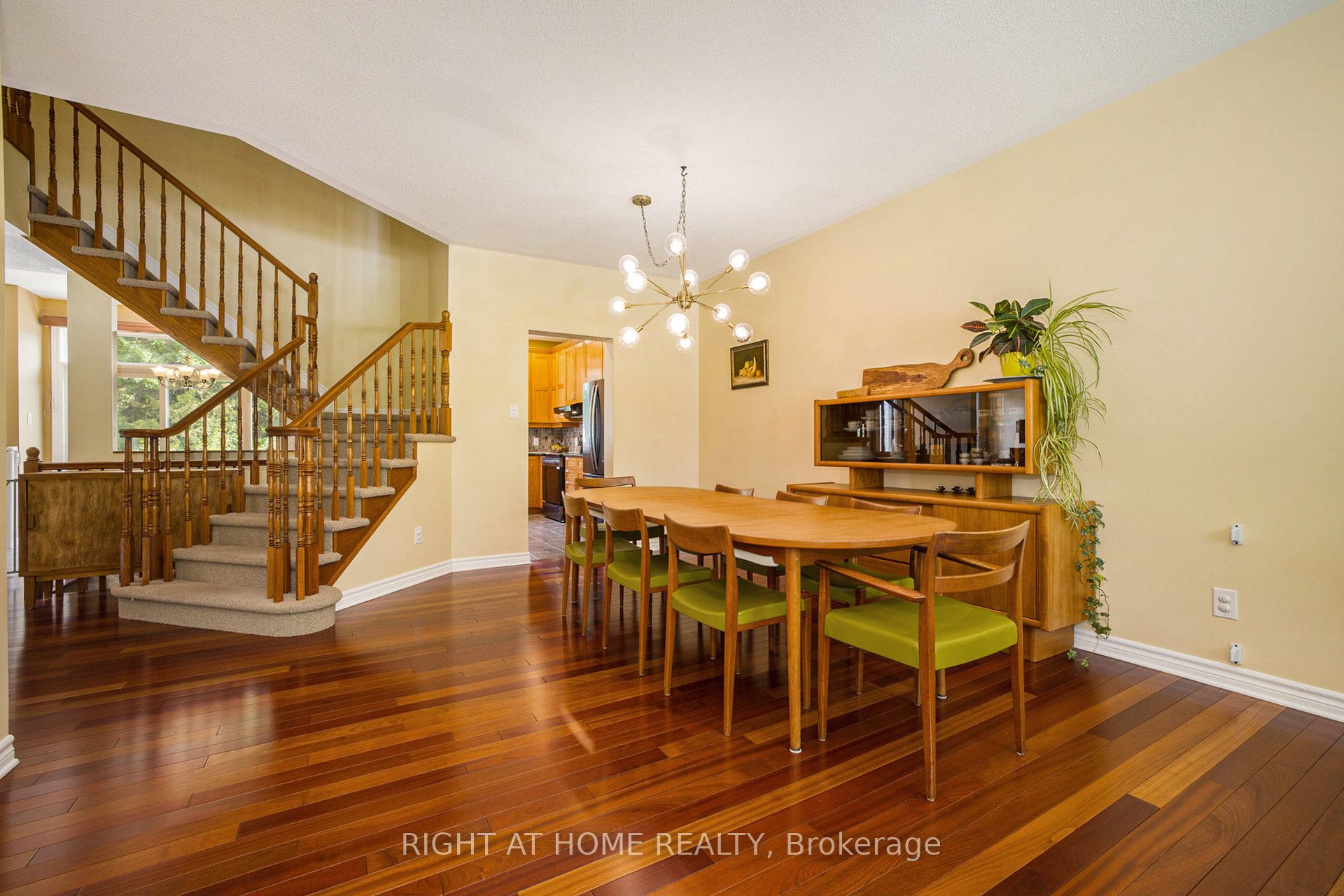 Photo 60 of 804 Oakside Crescent, Ottawa, Kanata - Morgan's Grant/South March — HOMEH