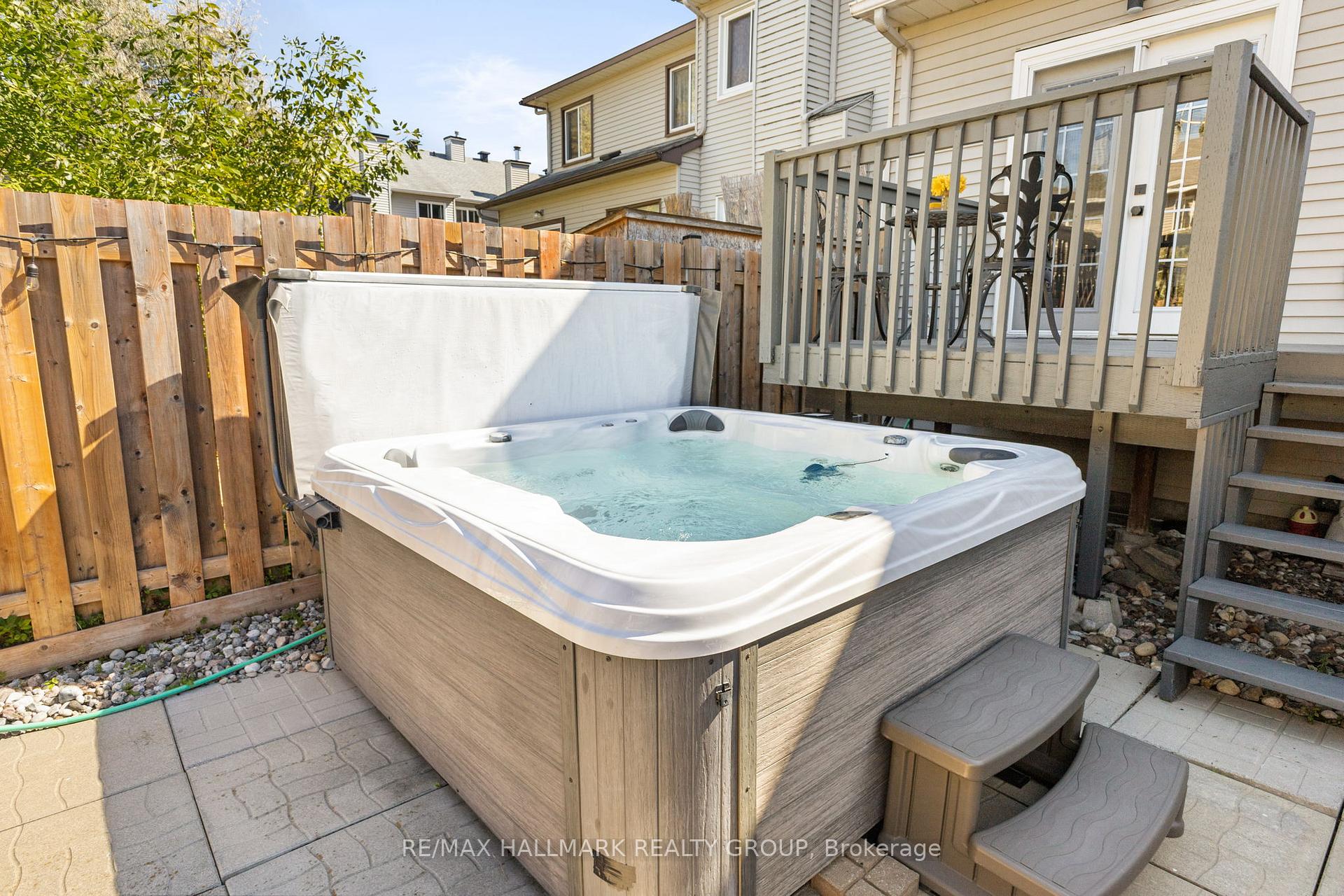 Photo 31 of 66 Halley Street, Ottawa, Barrhaven - Heritage Park — HOMEH