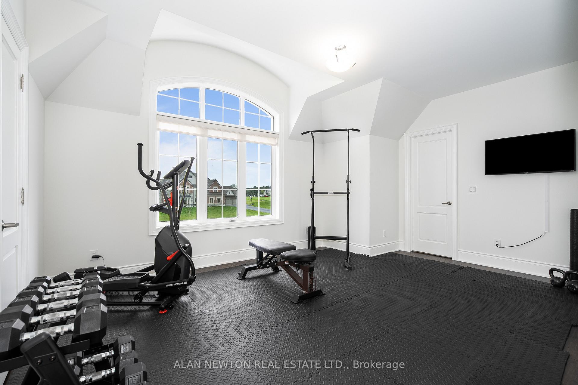 Photo 37 of 276 Amos Drive, Caledon, Palgrave — HOMEH