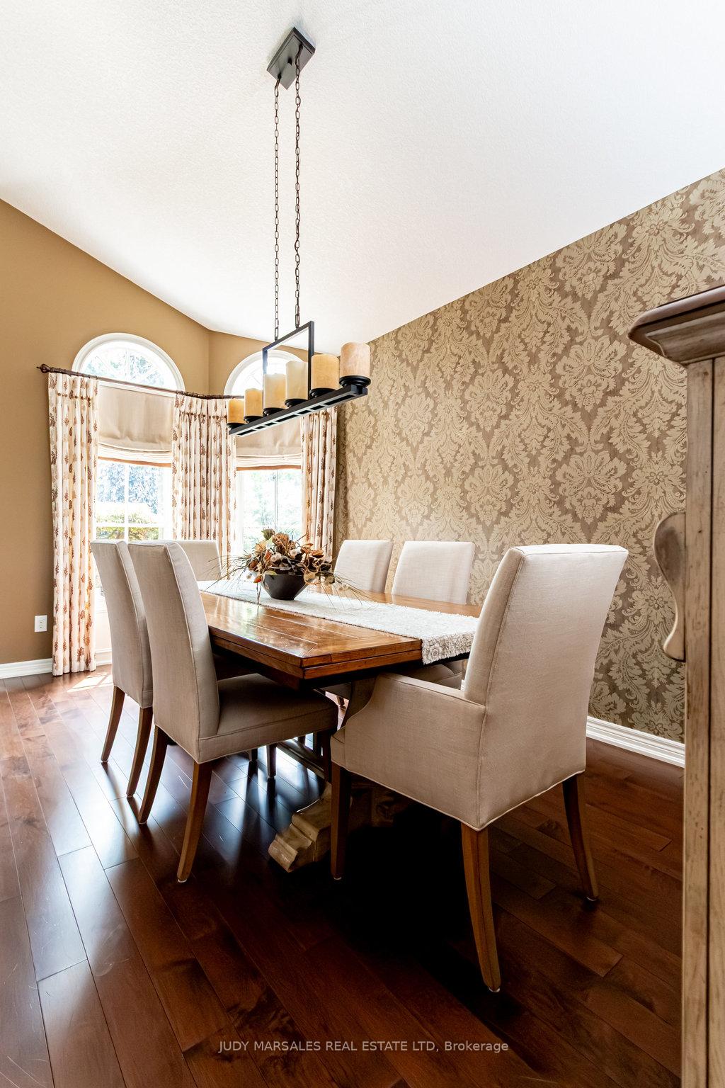 Photo 6 of 44 Turnbull Road, Hamilton, Dundas — HOMEH