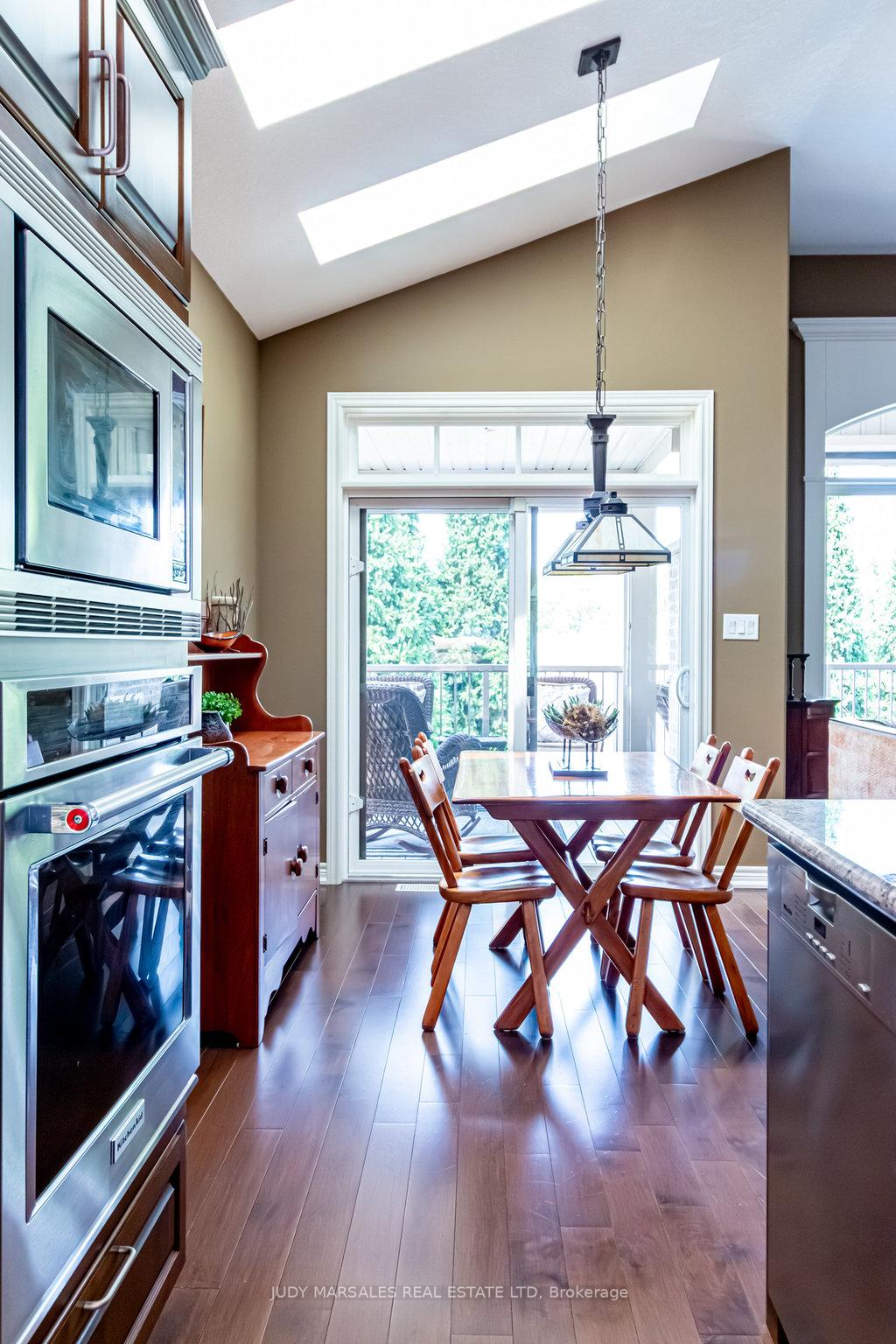 Photo 13 of 44 Turnbull Road, Hamilton, Dundas — HOMEH