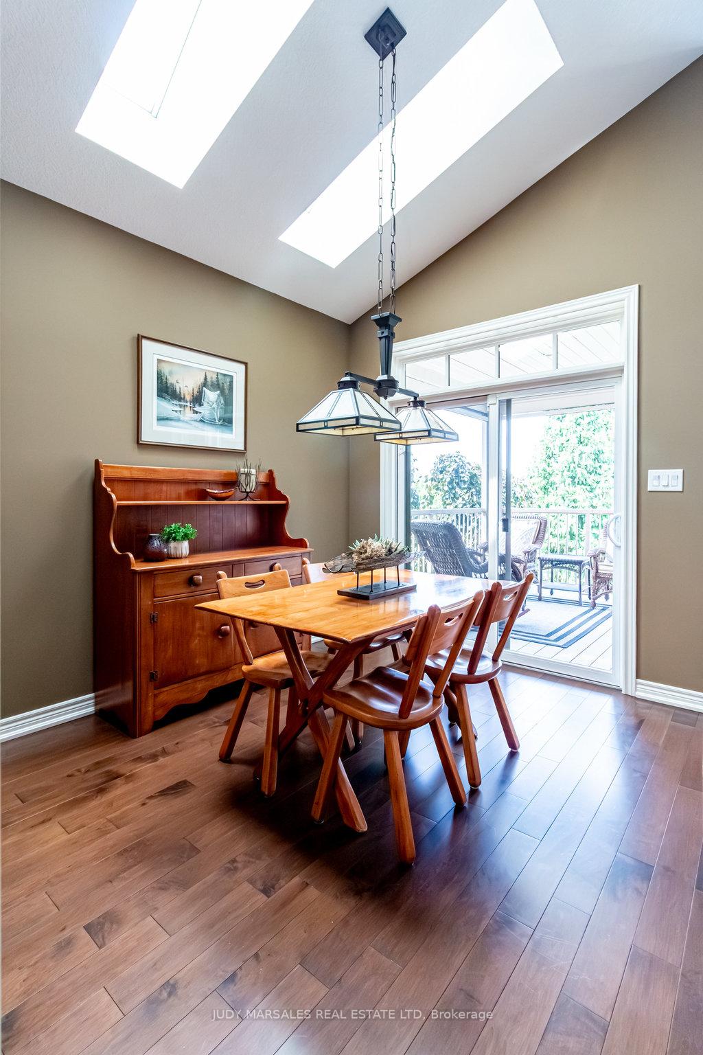 Photo 14 of 44 Turnbull Road, Hamilton, Dundas — HOMEH