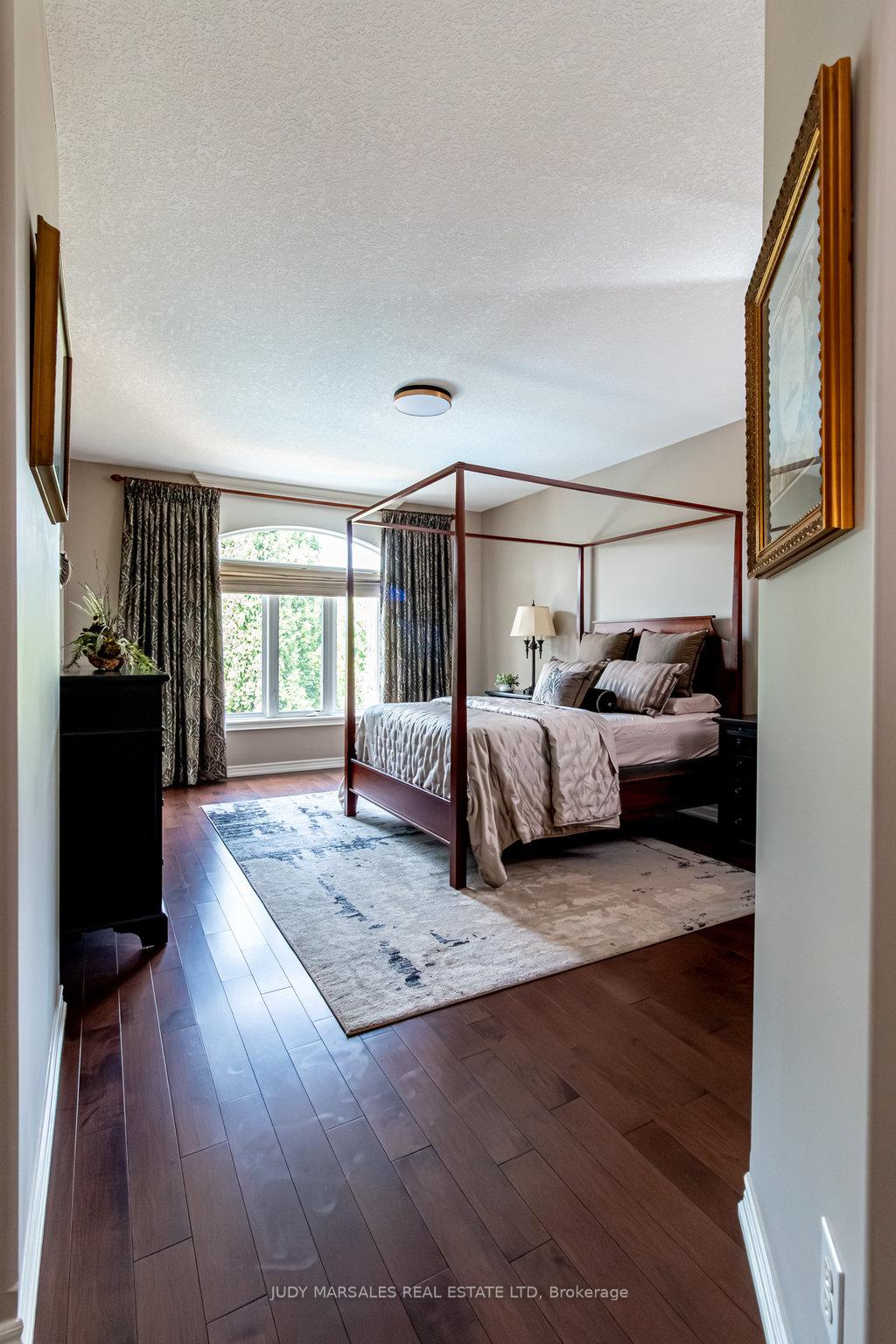 Photo 20 of 44 Turnbull Road, Hamilton, Dundas — HOMEH