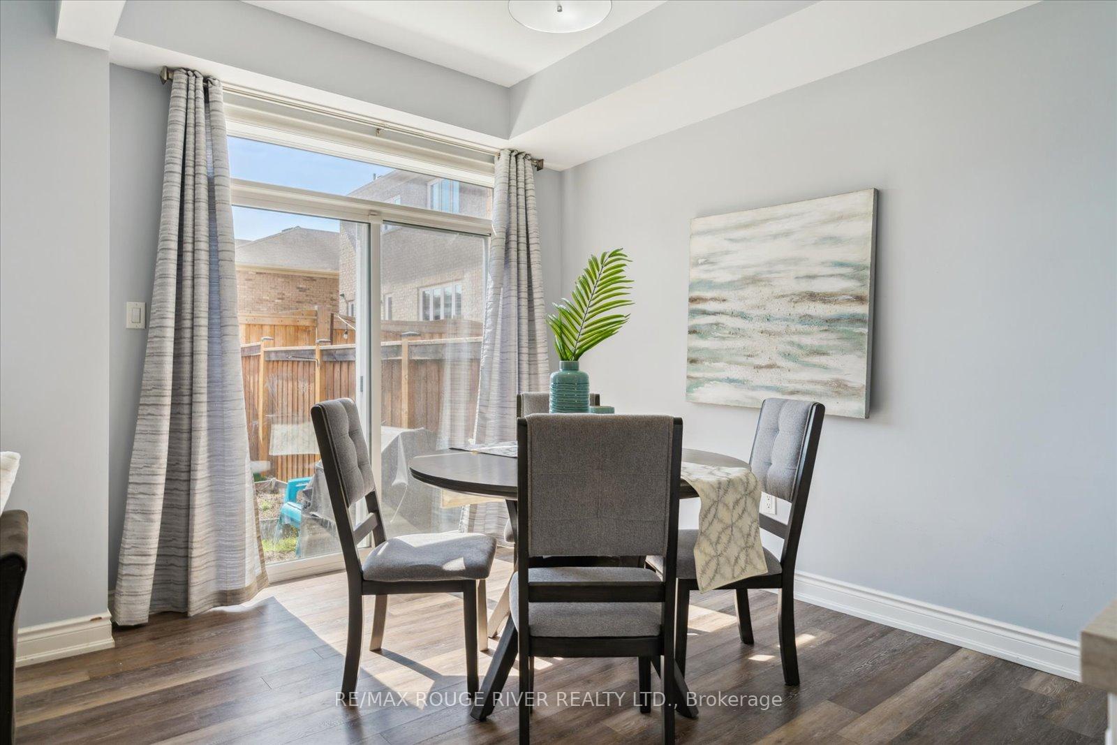 Photo 10 of 72 Lyle Drive, Clarington, Bowmanville — HOMEH