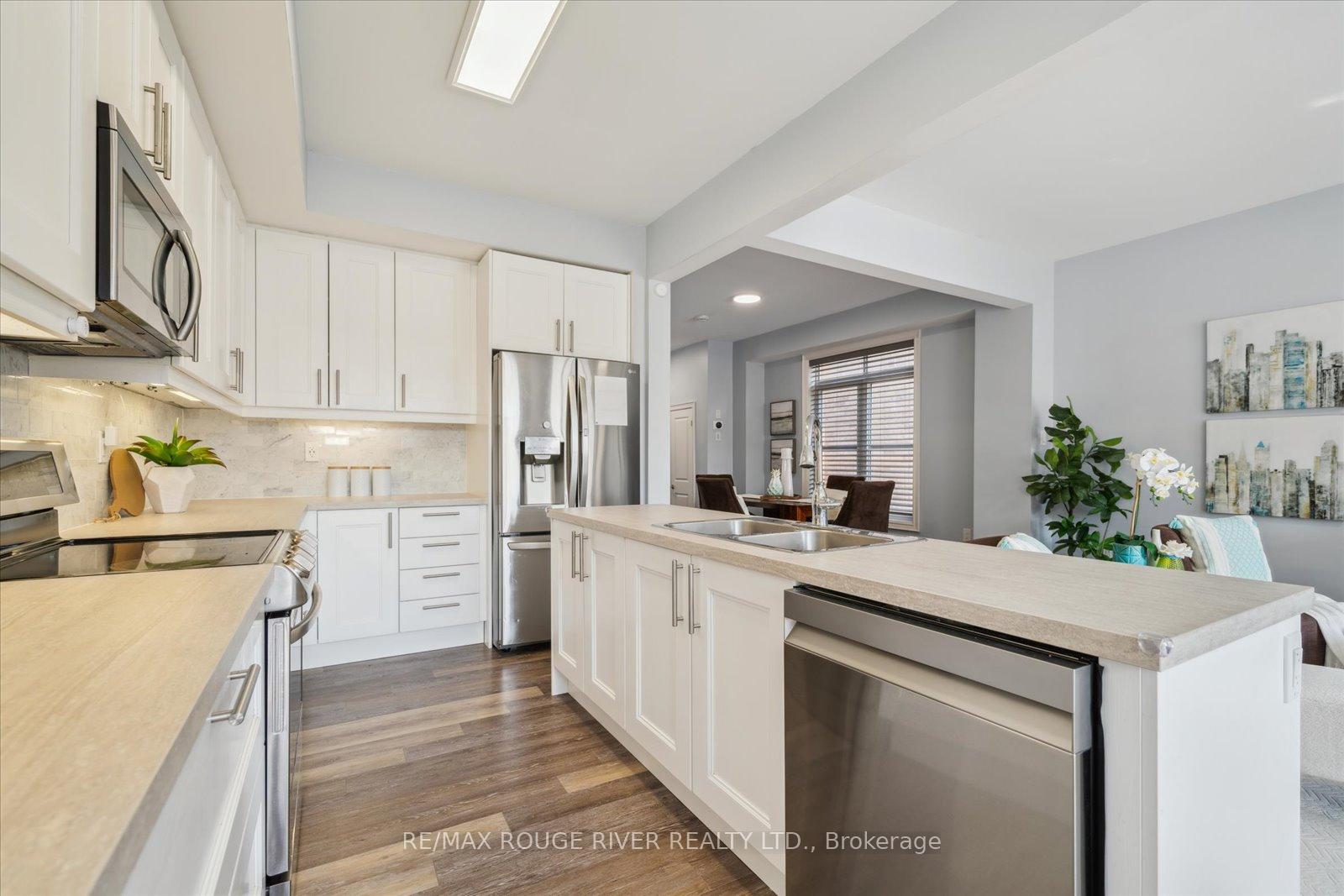 Photo 15 of 72 Lyle Drive, Clarington, Bowmanville — HOMEH