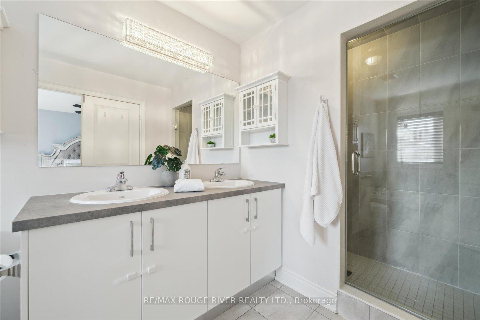 Photo 21 of 72 Lyle Drive, Clarington, Bowmanville — HOMEH