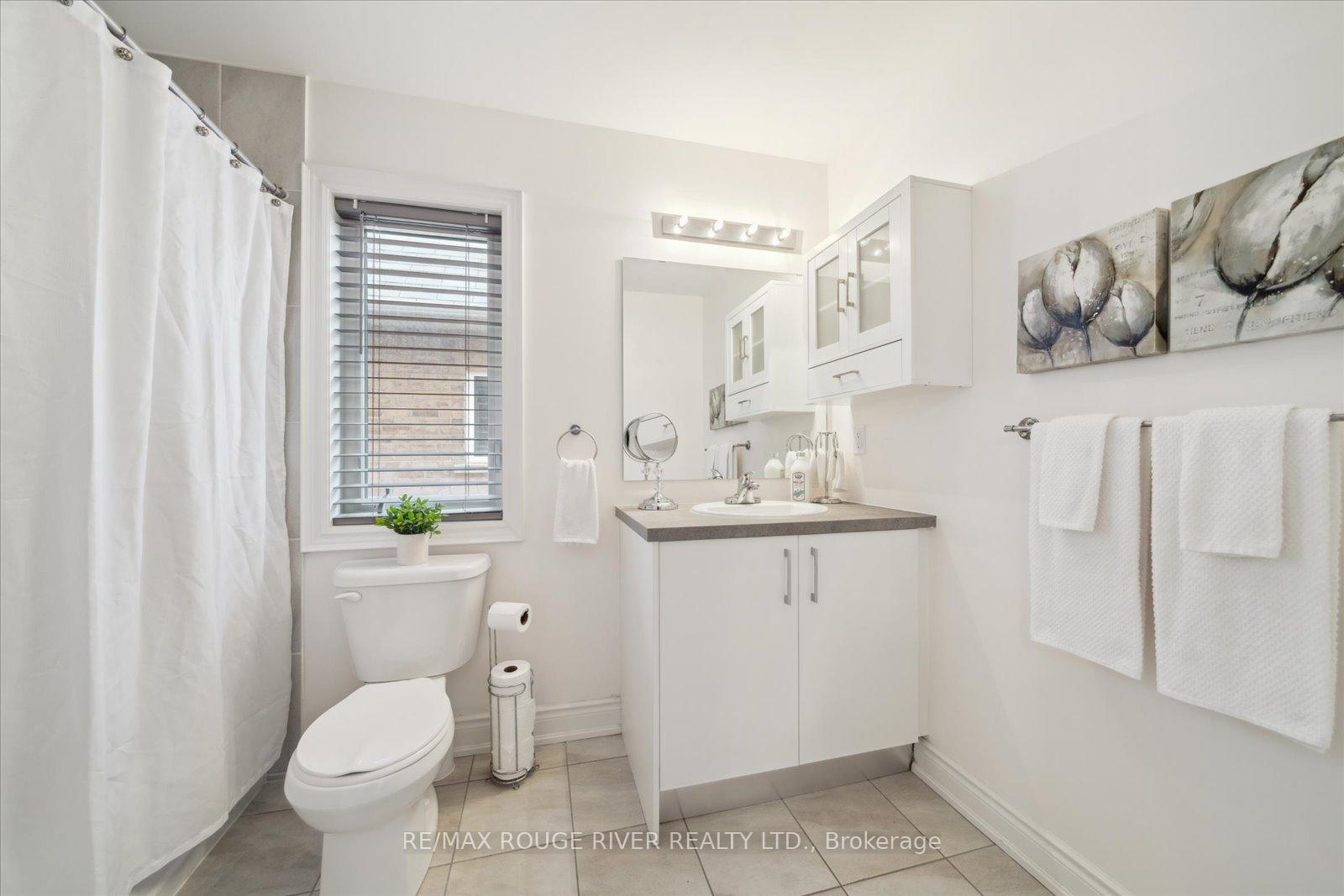 Photo 27 of 72 Lyle Drive, Clarington, Bowmanville — HOMEH