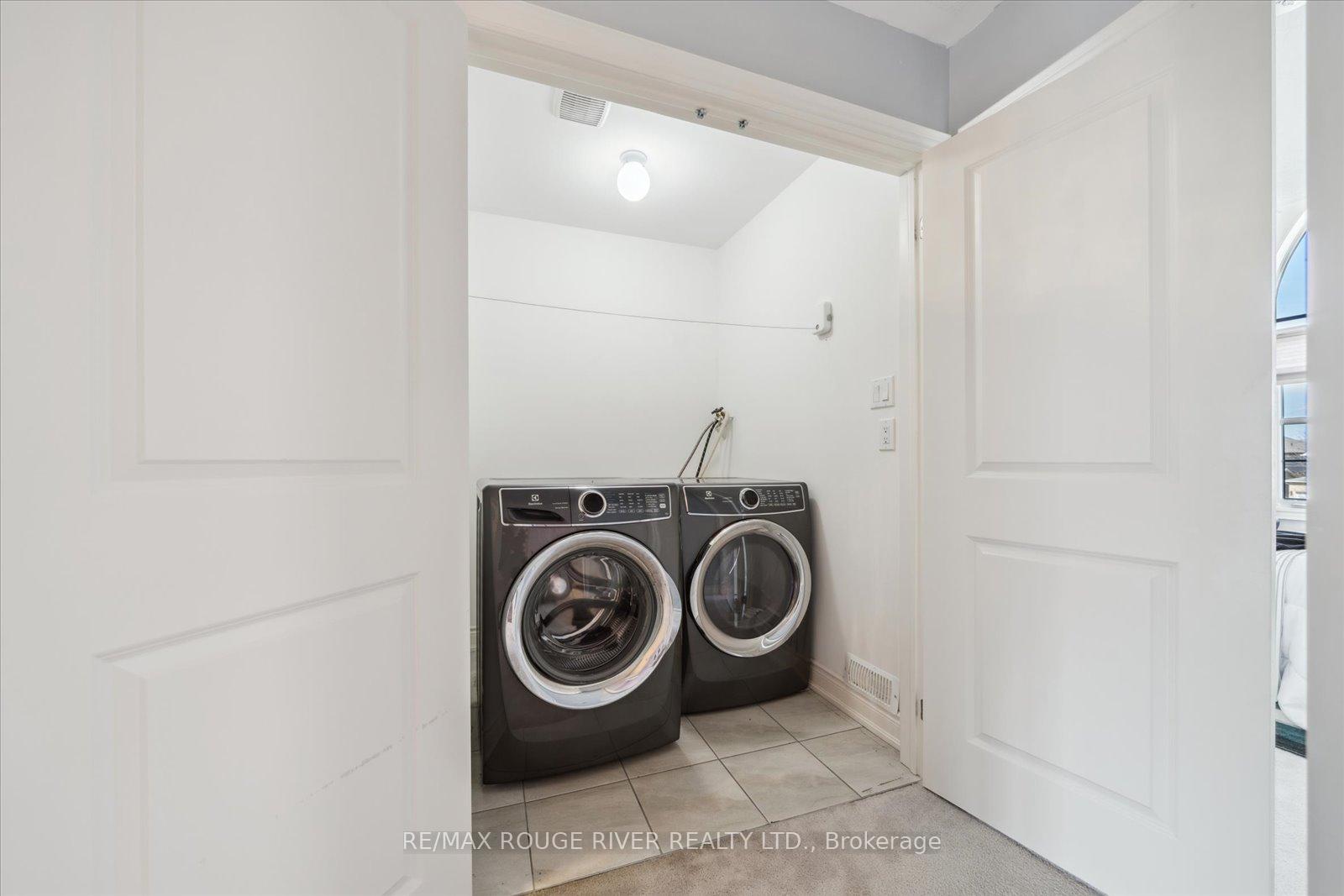 Photo 28 of 72 Lyle Drive, Clarington, Bowmanville — HOMEH