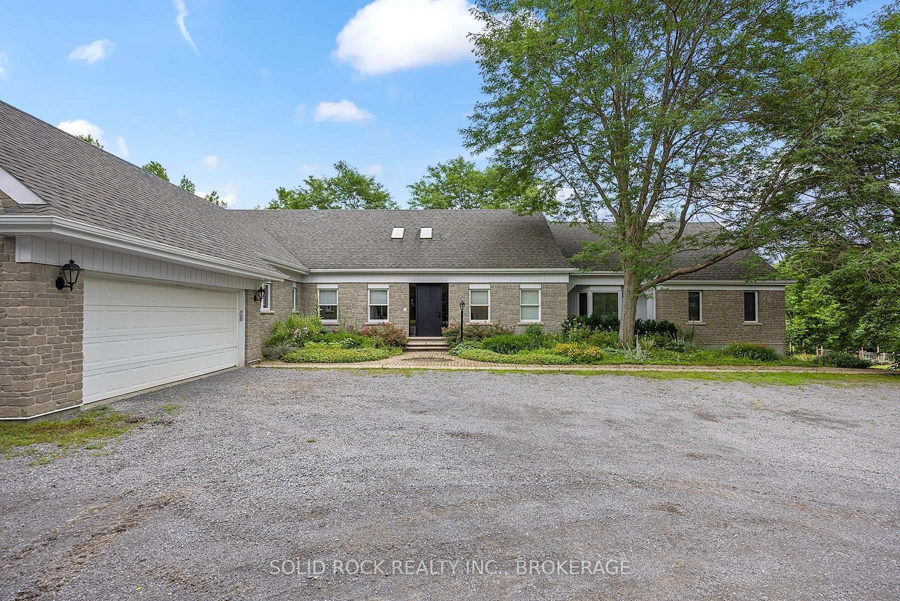 Photo 4 of 5915 Davey Drive, Frontenac, Frontenac South — HOMEH