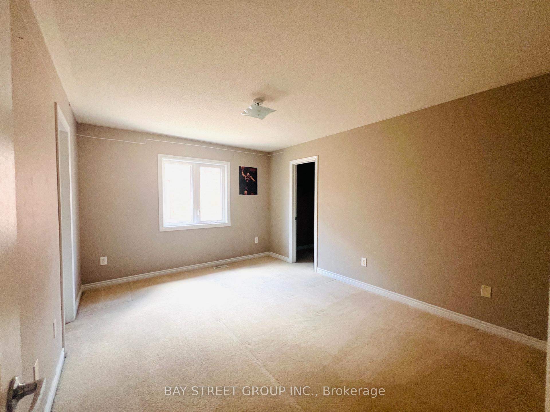 Photo 20 of 88 Halldorson Avenue, Aurora, Bayview Northeast — HOMEH