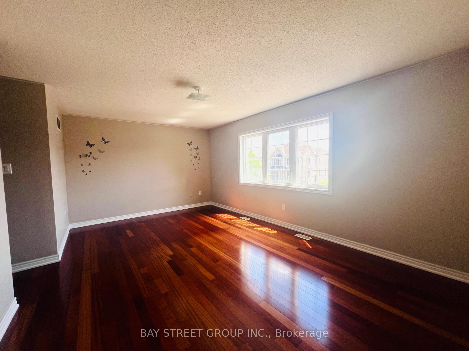 Photo 22 of 88 Halldorson Avenue, Aurora, Bayview Northeast — HOMEH