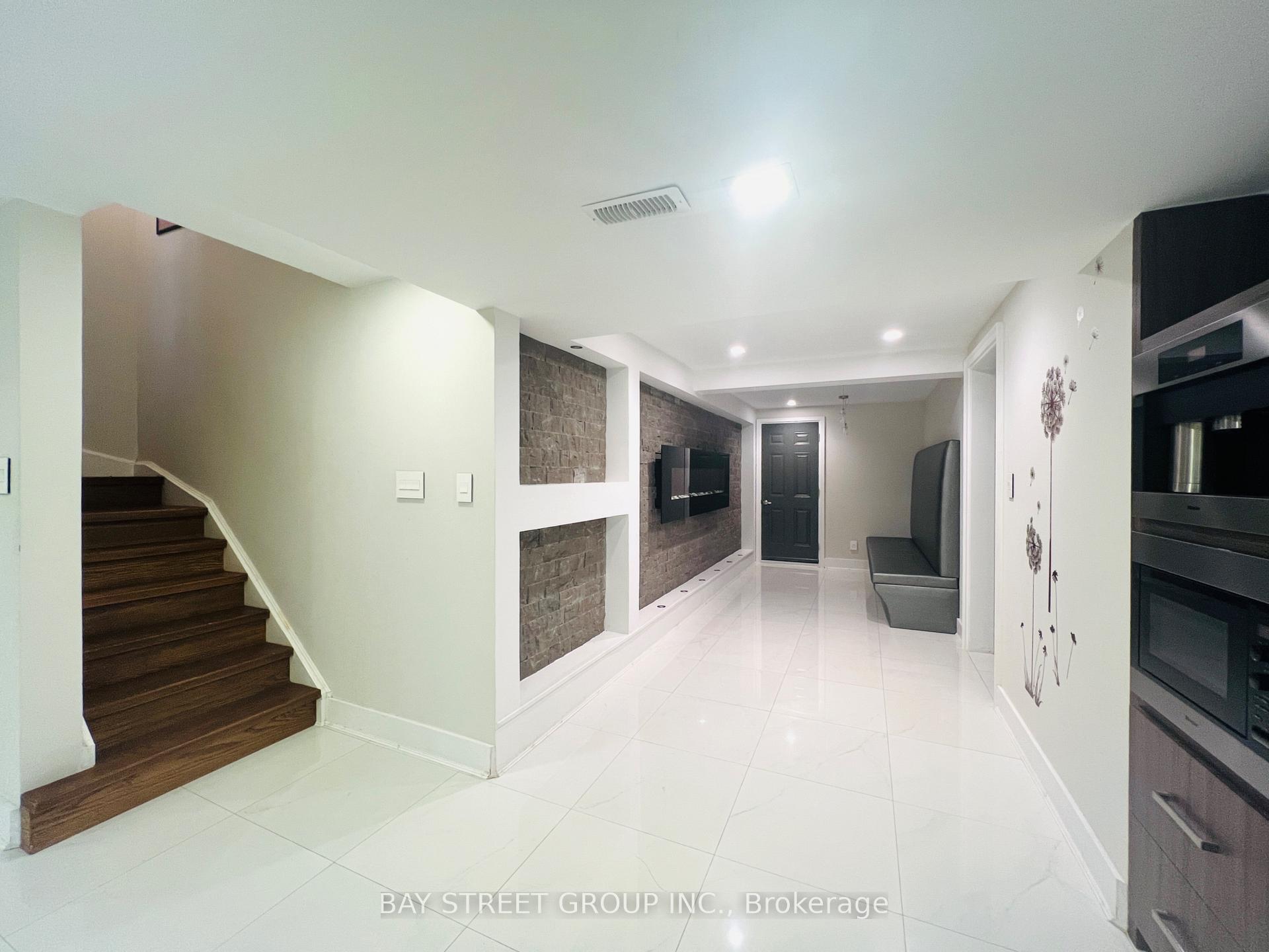 Photo 25 of 88 Halldorson Avenue, Aurora, Bayview Northeast — HOMEH
