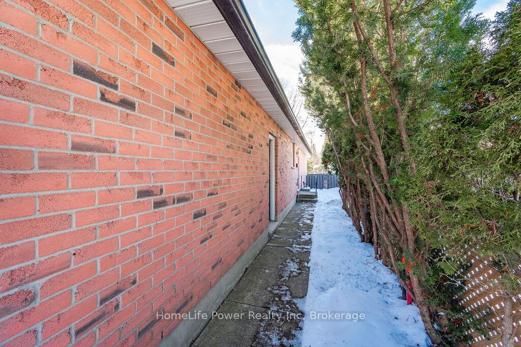 Photo 3 of 306 Auden Road, Guelph, Grange Road — HOMEH