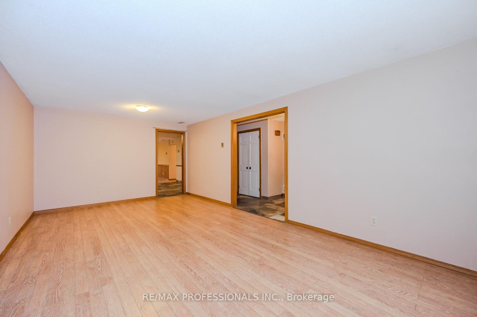 Photo 10 of 10 Brombal Drive, Guelph, Kortright West — HOMEH