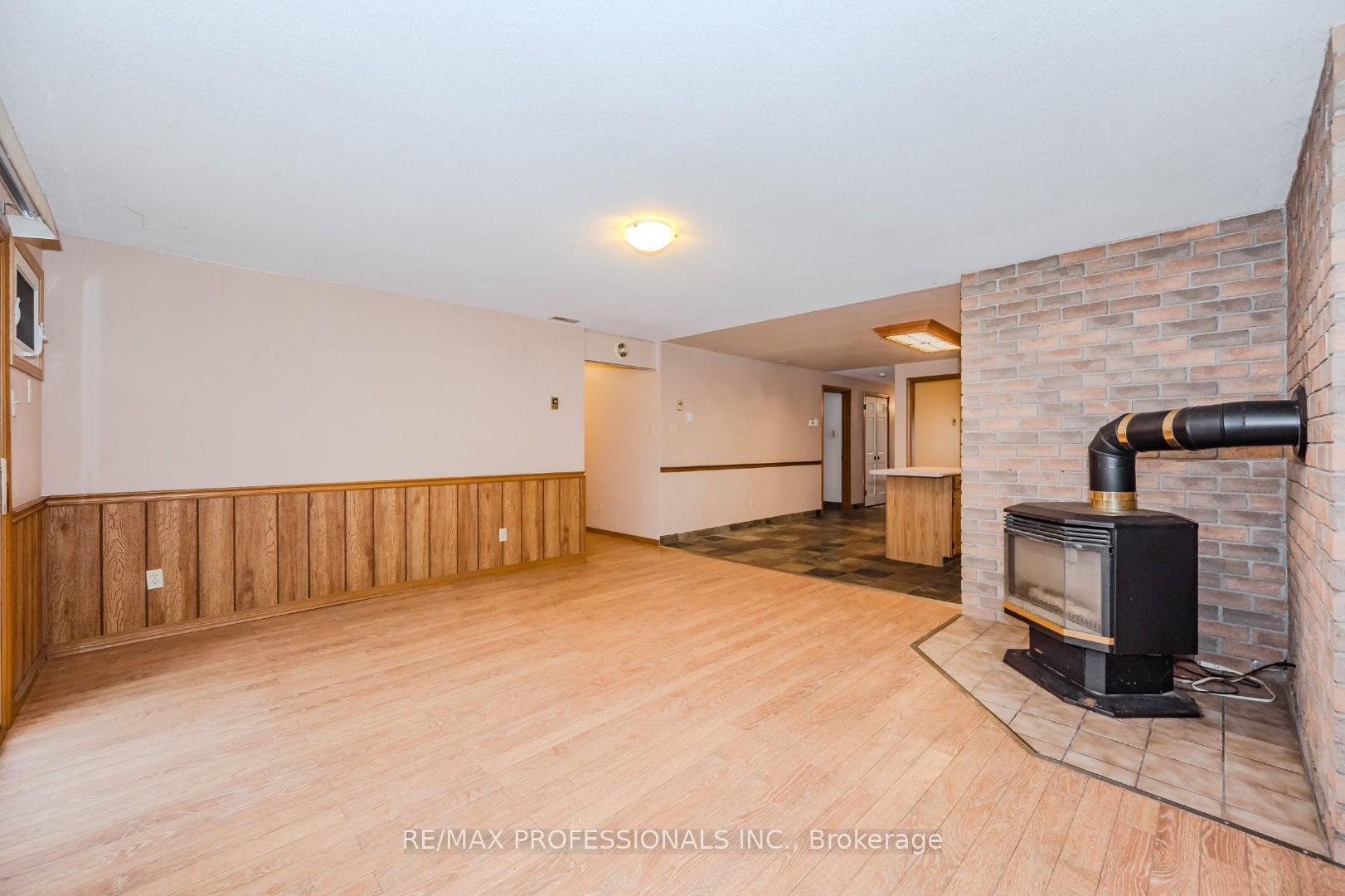 Photo 19 of 10 Brombal Drive, Guelph, Kortright West — HOMEH