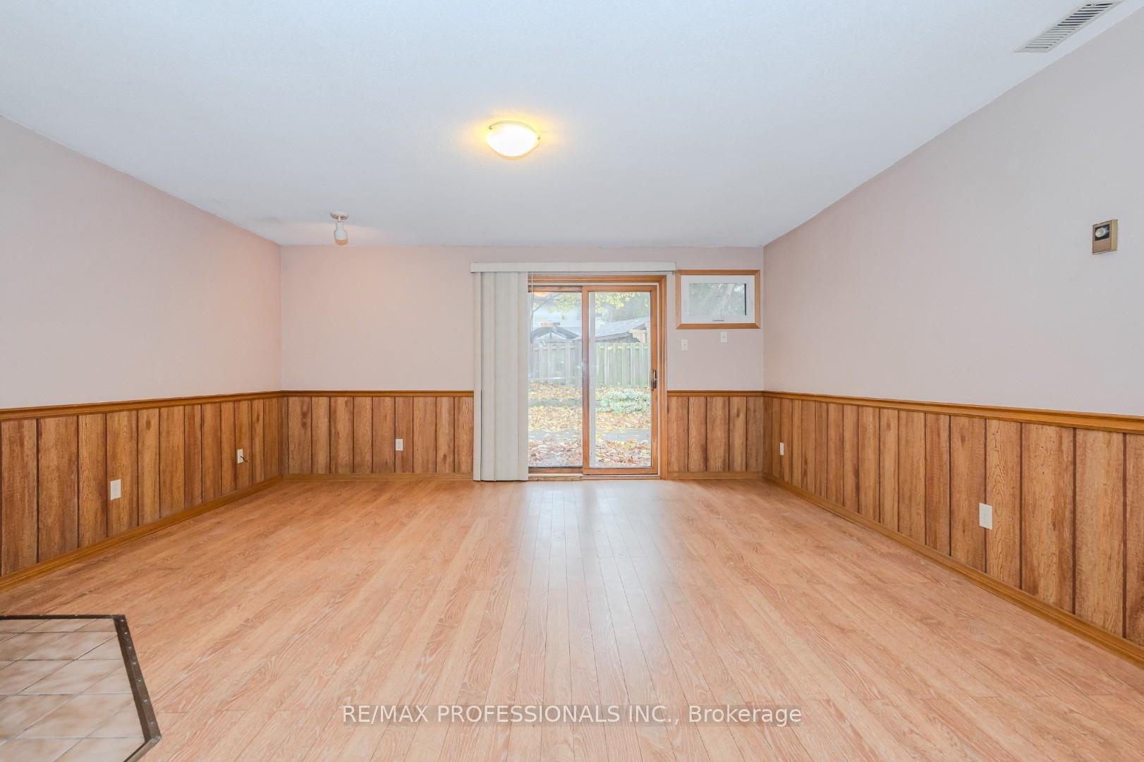Photo 21 of 10 Brombal Drive, Guelph, Kortright West — HOMEH