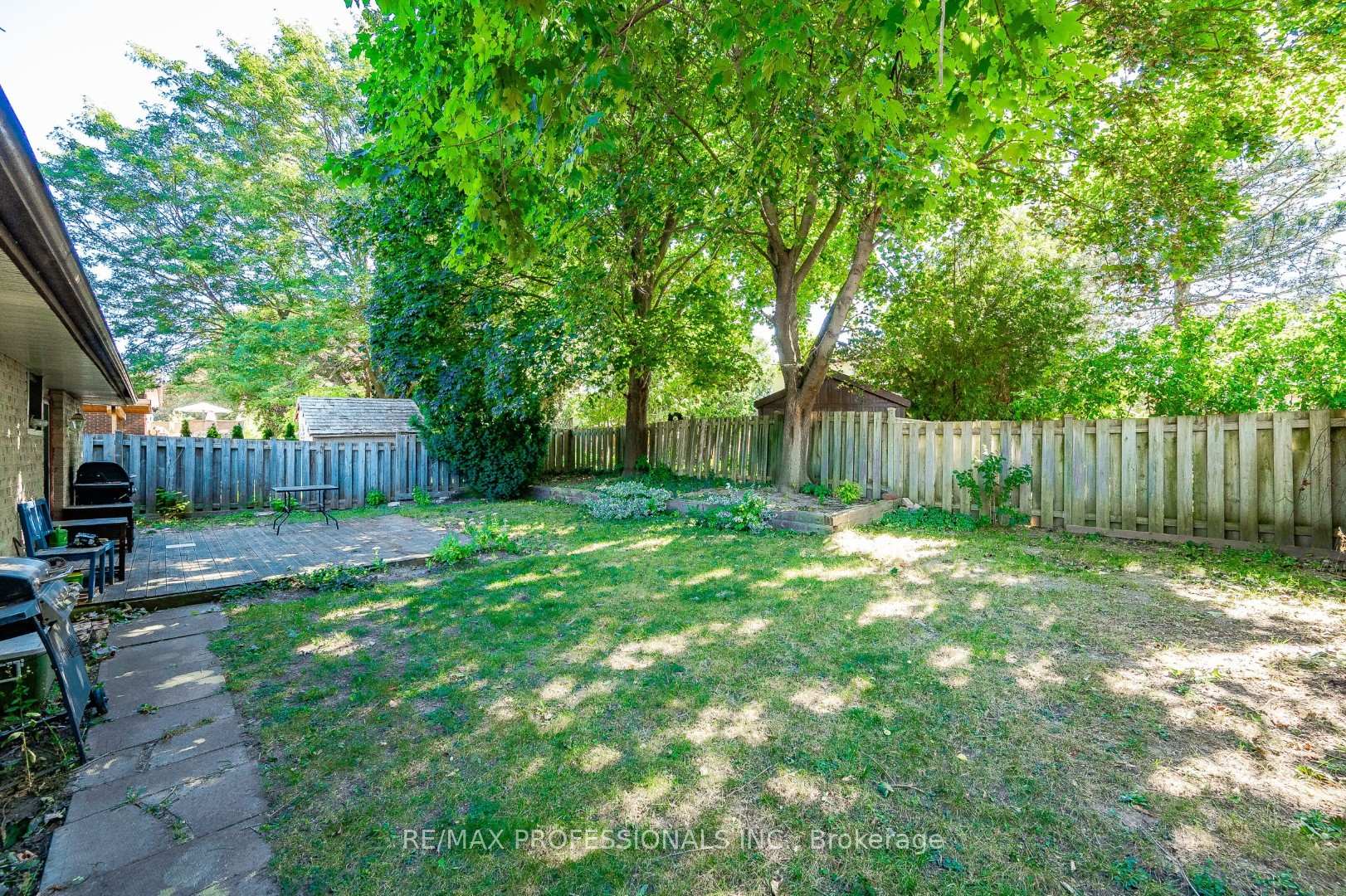 Photo 35 of 10 Brombal Drive, Guelph, Kortright West — HOMEH