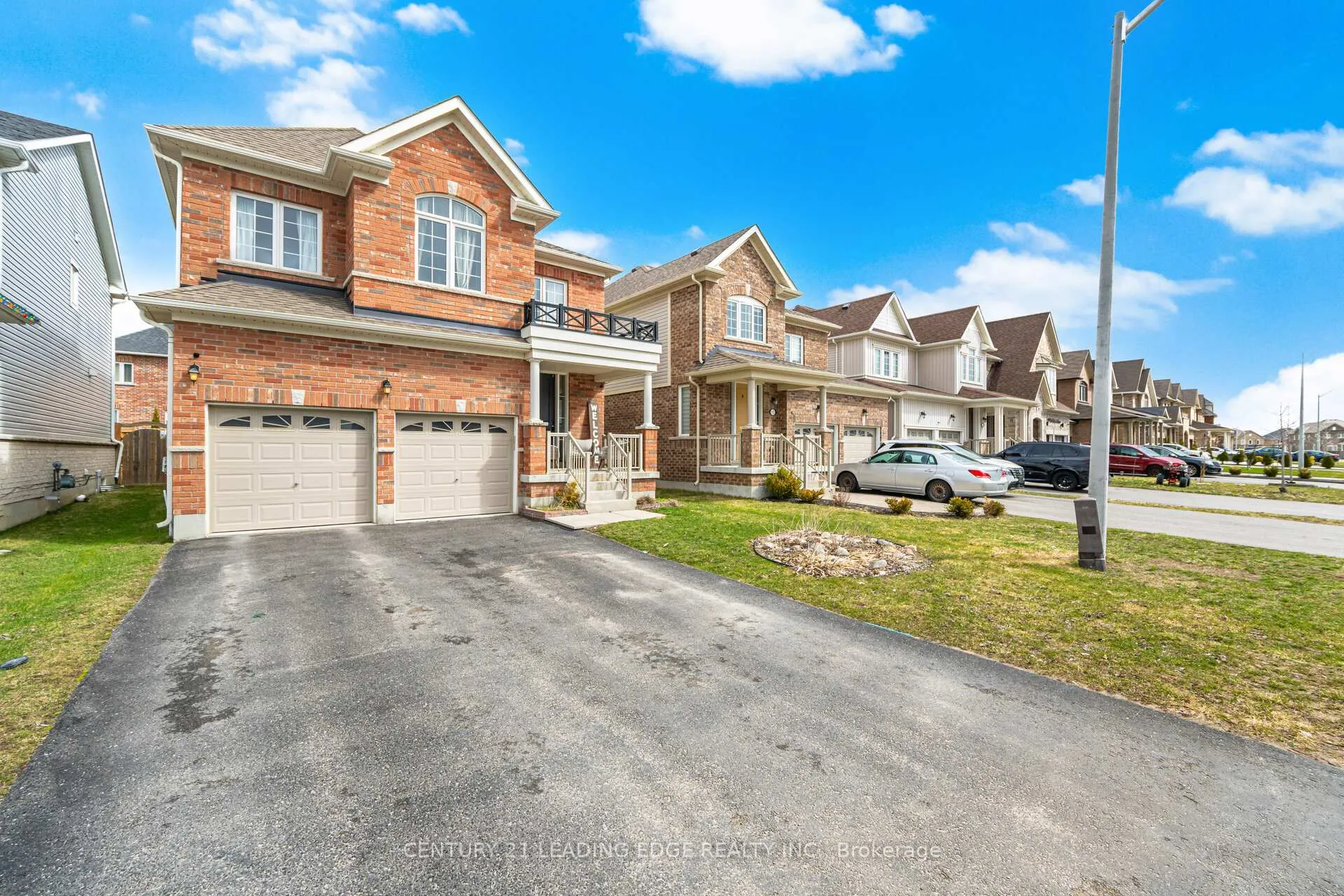 Photo 2 of 88 Fred Jackman Avenue, Clarington, Bowmanville — HOMEH