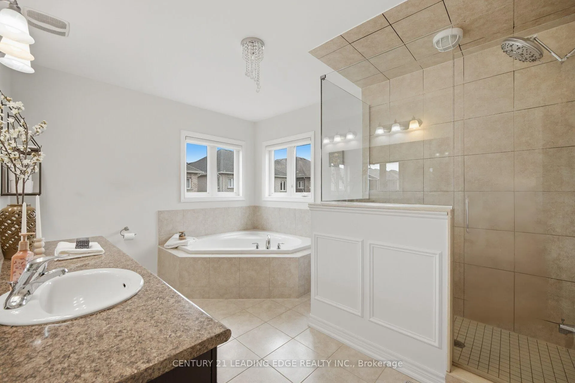 Photo 20 of 88 Fred Jackman Avenue, Clarington, Bowmanville — HOMEH