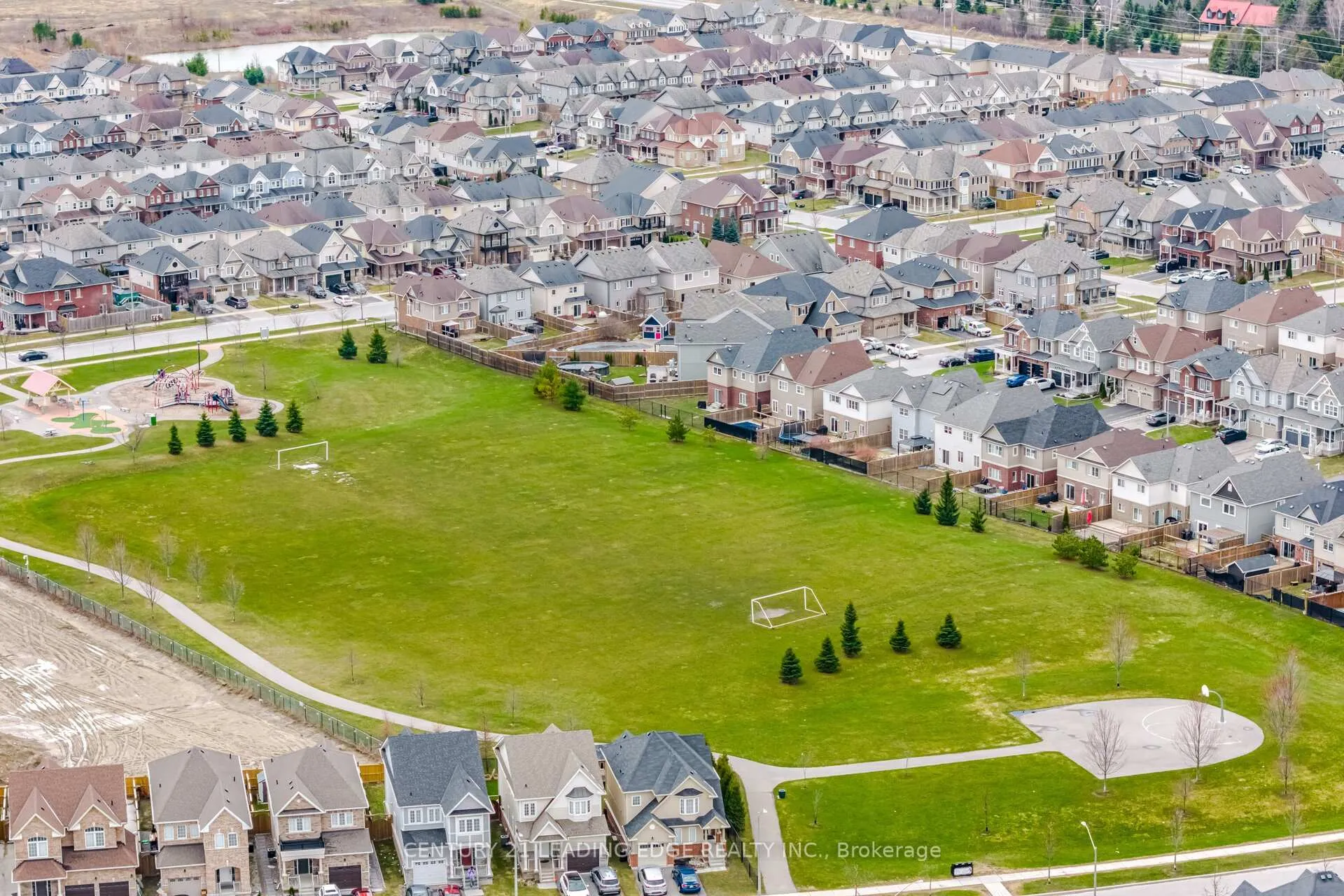 Photo 42 of 88 Fred Jackman Avenue, Clarington, Bowmanville — HOMEH