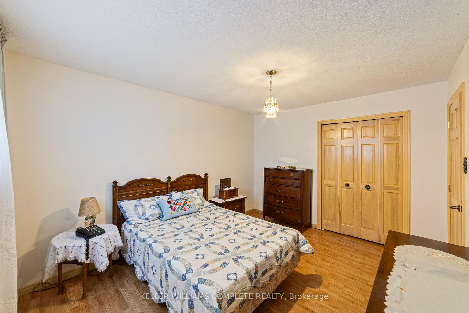 Photo 15 of 191 Appleford Court, Hamilton, Fessenden — HOMEH