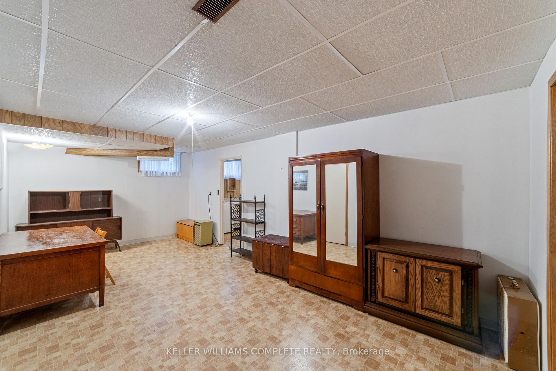 Photo 27 of 191 Appleford Court, Hamilton, Fessenden — HOMEH