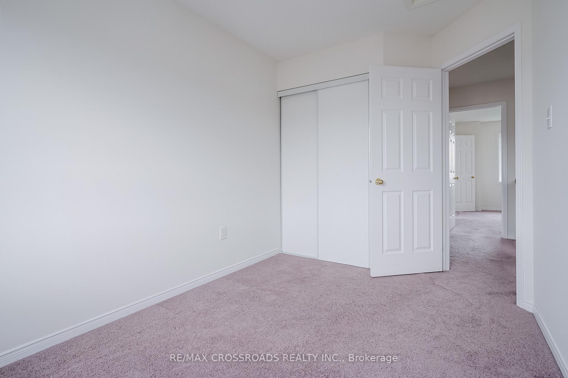 Photo 33 of 455 Rossland Road E, Ajax, Central East — HOMEH