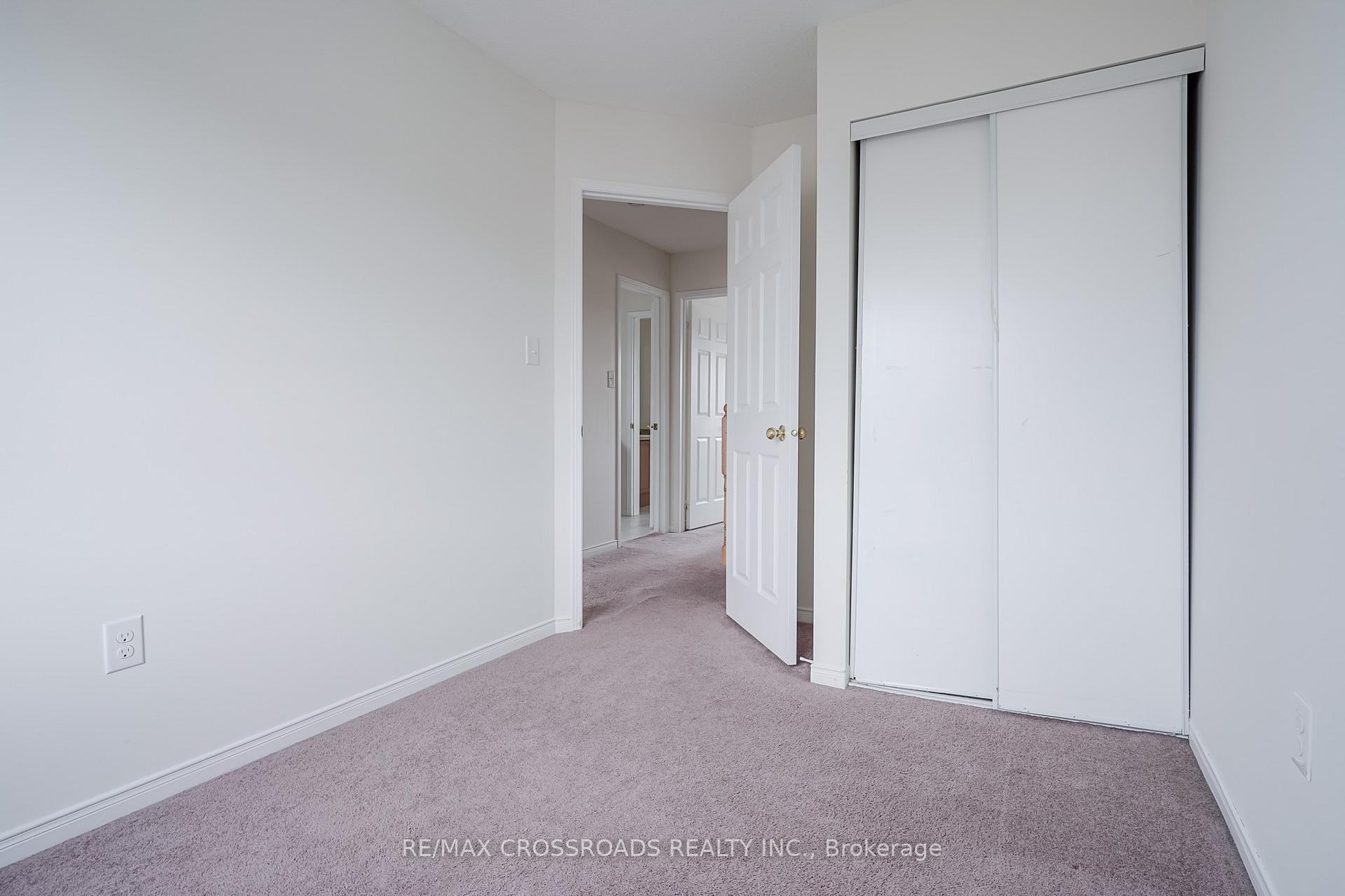 Photo 34 of 455 Rossland Road E, Ajax, Central East — HOMEH