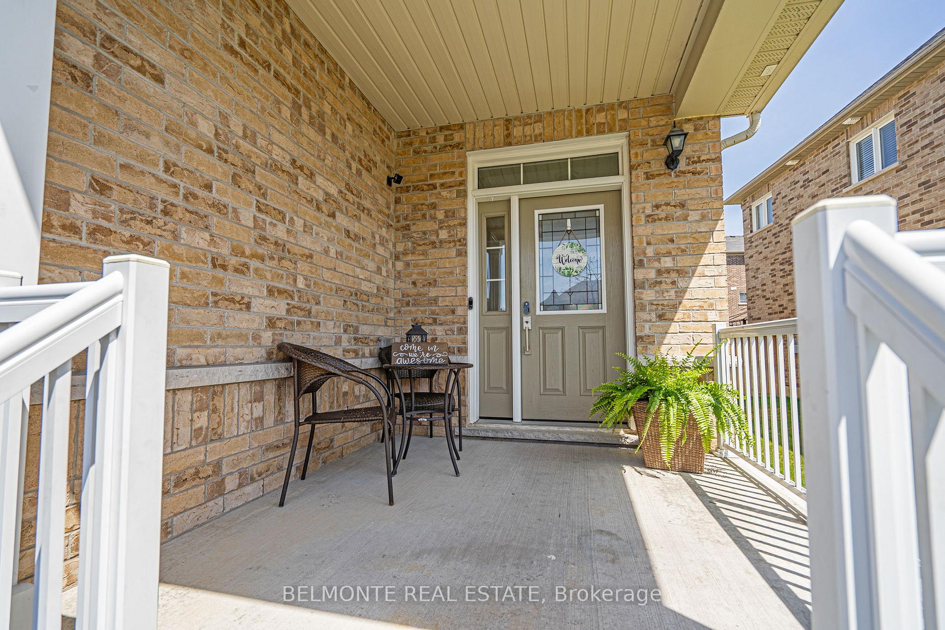 Photo 3 of 11 William Ingles Drive, Clarington, Courtice — HOMEH