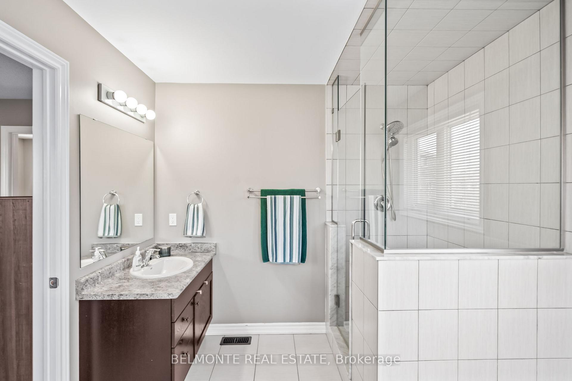 Photo 21 of 11 William Ingles Drive, Clarington, Courtice — HOMEH