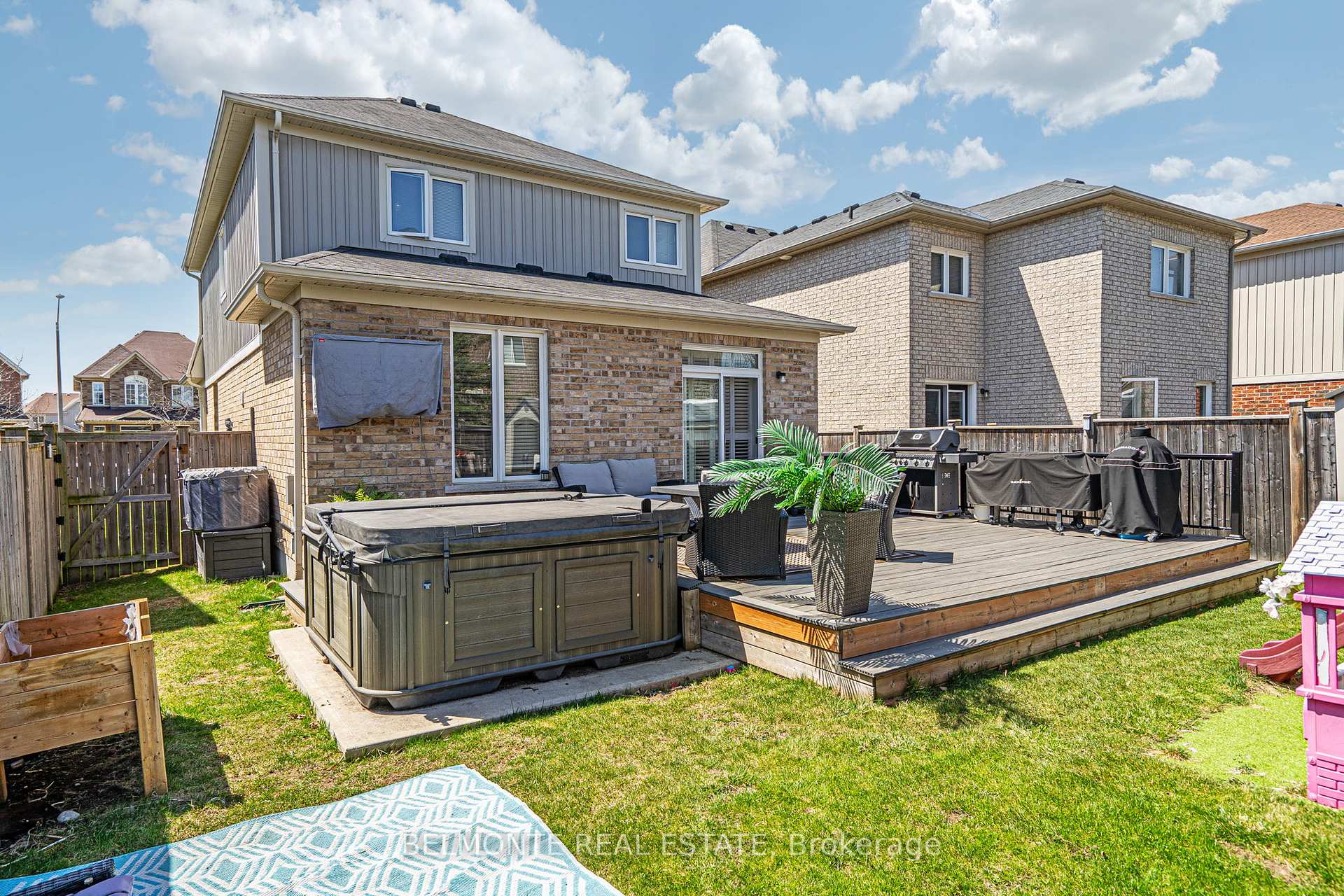 Photo 35 of 11 William Ingles Drive, Clarington, Courtice — HOMEH