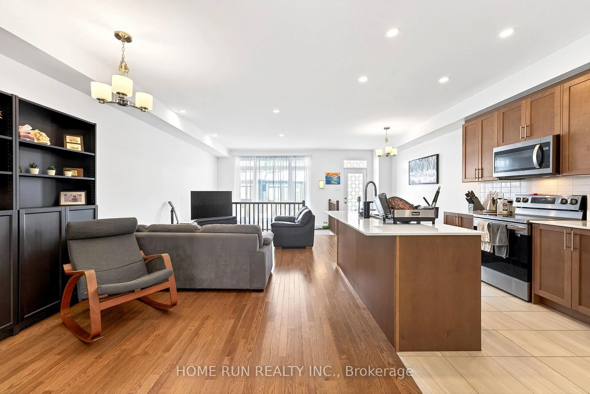 Photo 16 of 2071 Allegrini Terrace, Ottawa, Kanata - Emerald Meadows/Trailwest — HOMEH