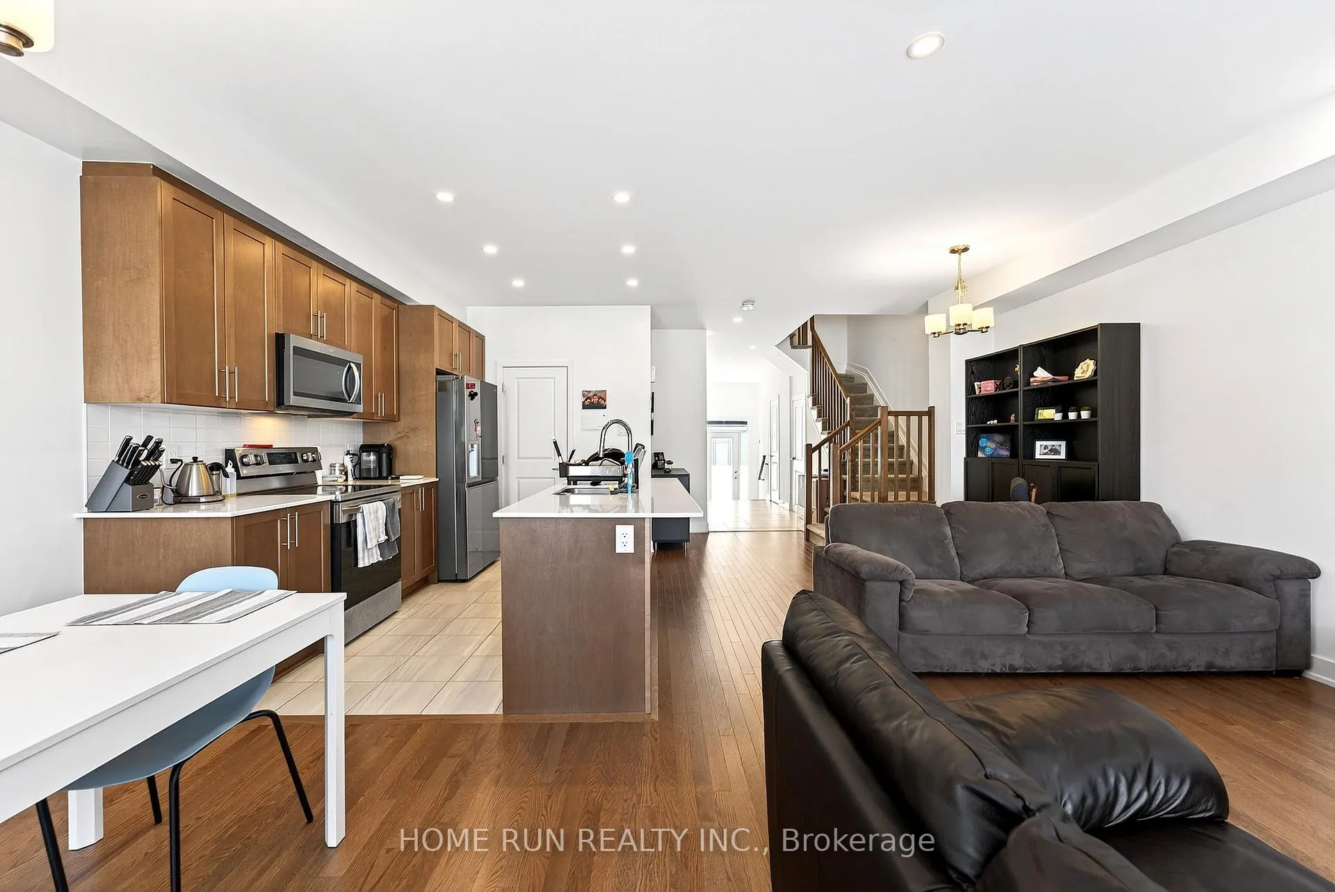 Photo 17 of 2071 Allegrini Terrace, Ottawa, Kanata - Emerald Meadows/Trailwest — HOMEH