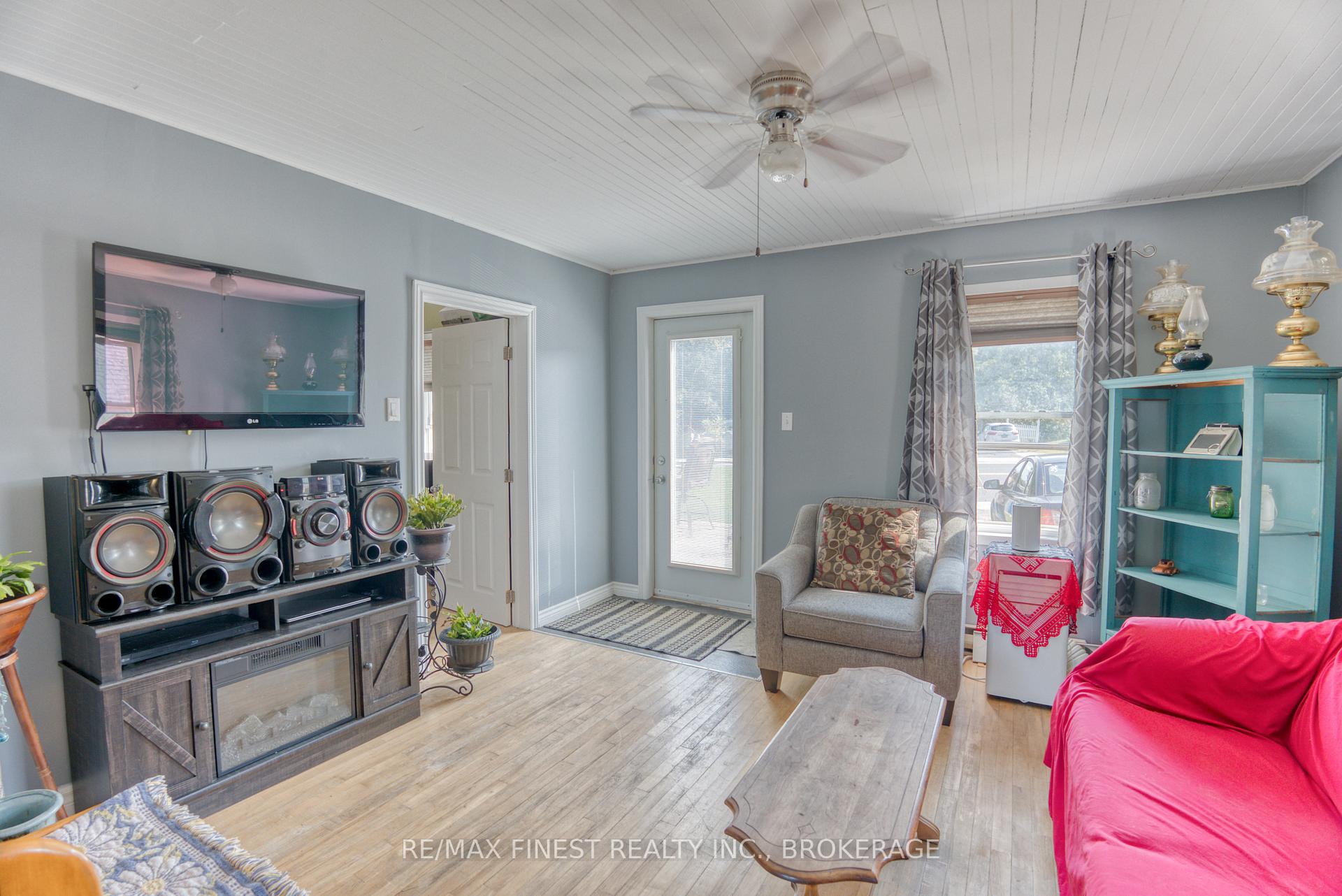 Photo 4 of 14255 Road 38, Frontenac, Frontenac Centre — HOMEH
