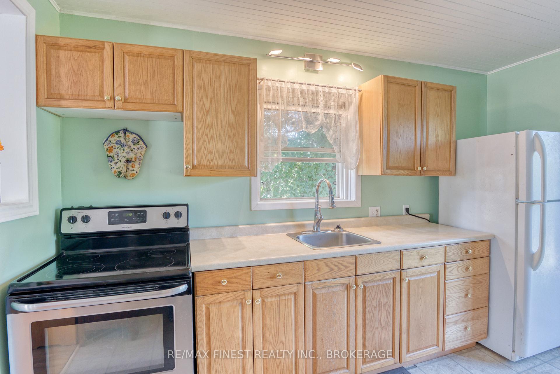 Photo 9 of 14255 Road 38, Frontenac, Frontenac Centre — HOMEH