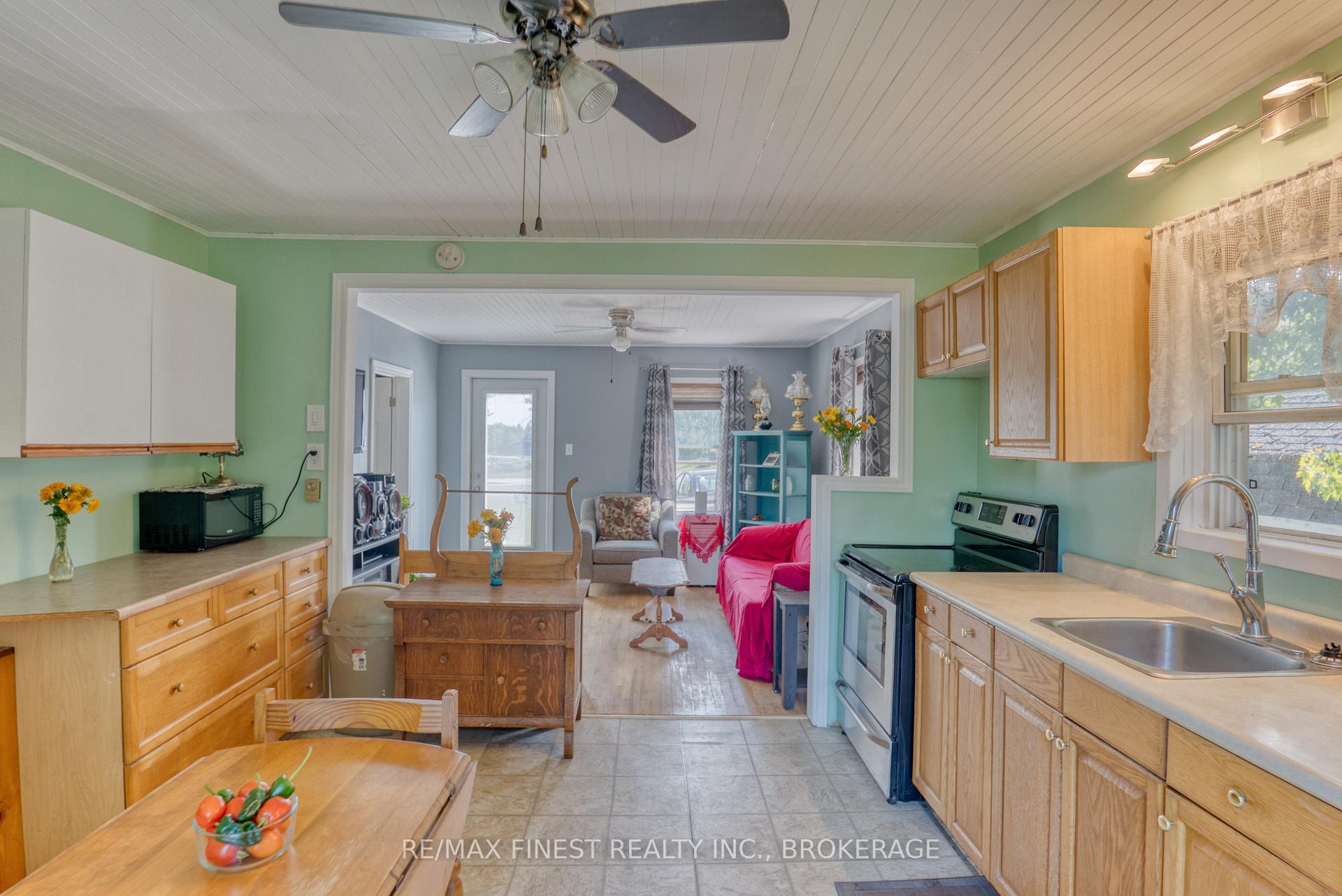 Photo 11 of 14255 Road 38, Frontenac, Frontenac Centre — HOMEH