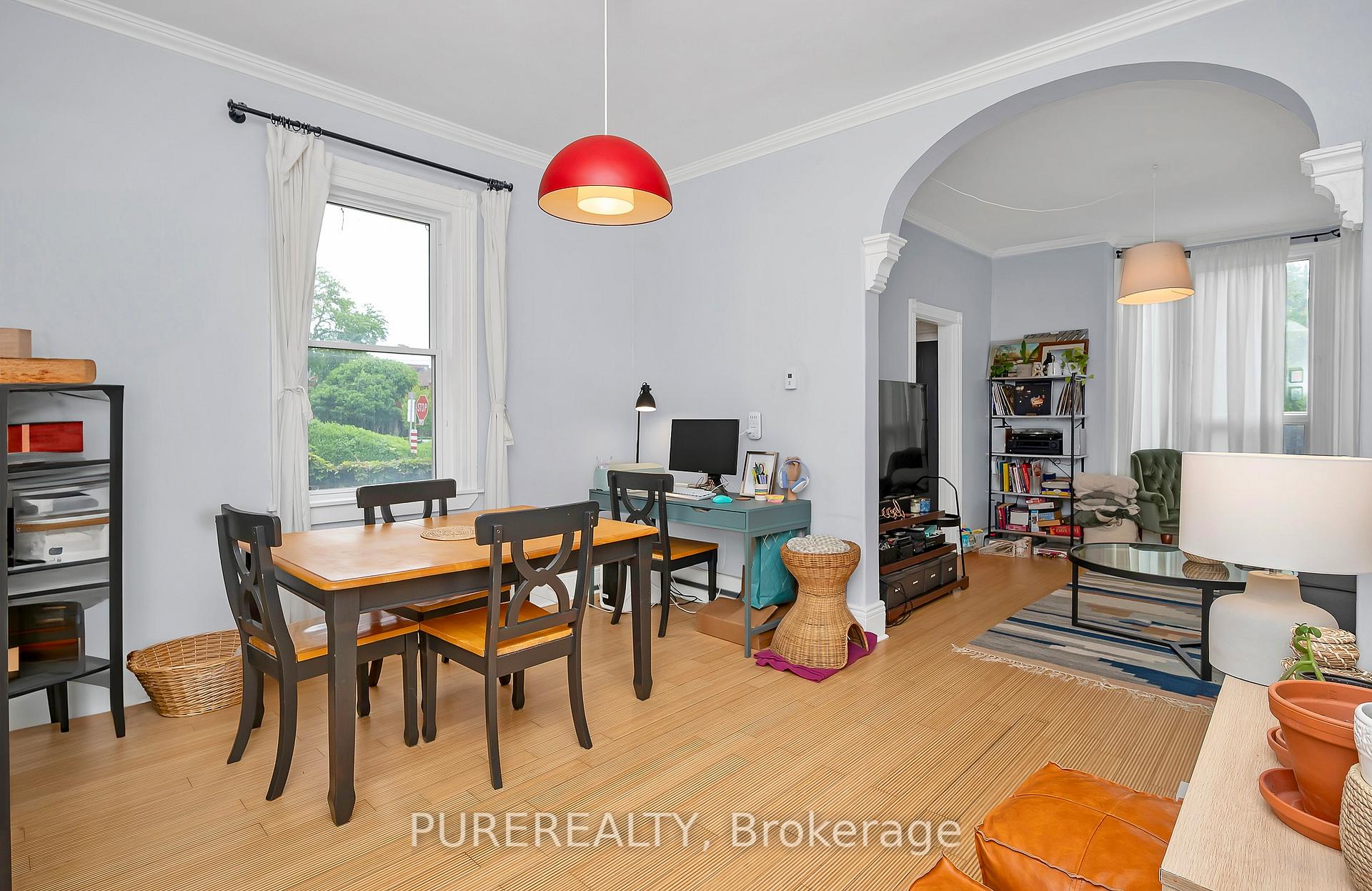 Photo 4 of 29 Emerald Street N, Hamilton, Landsdale — HOMEH