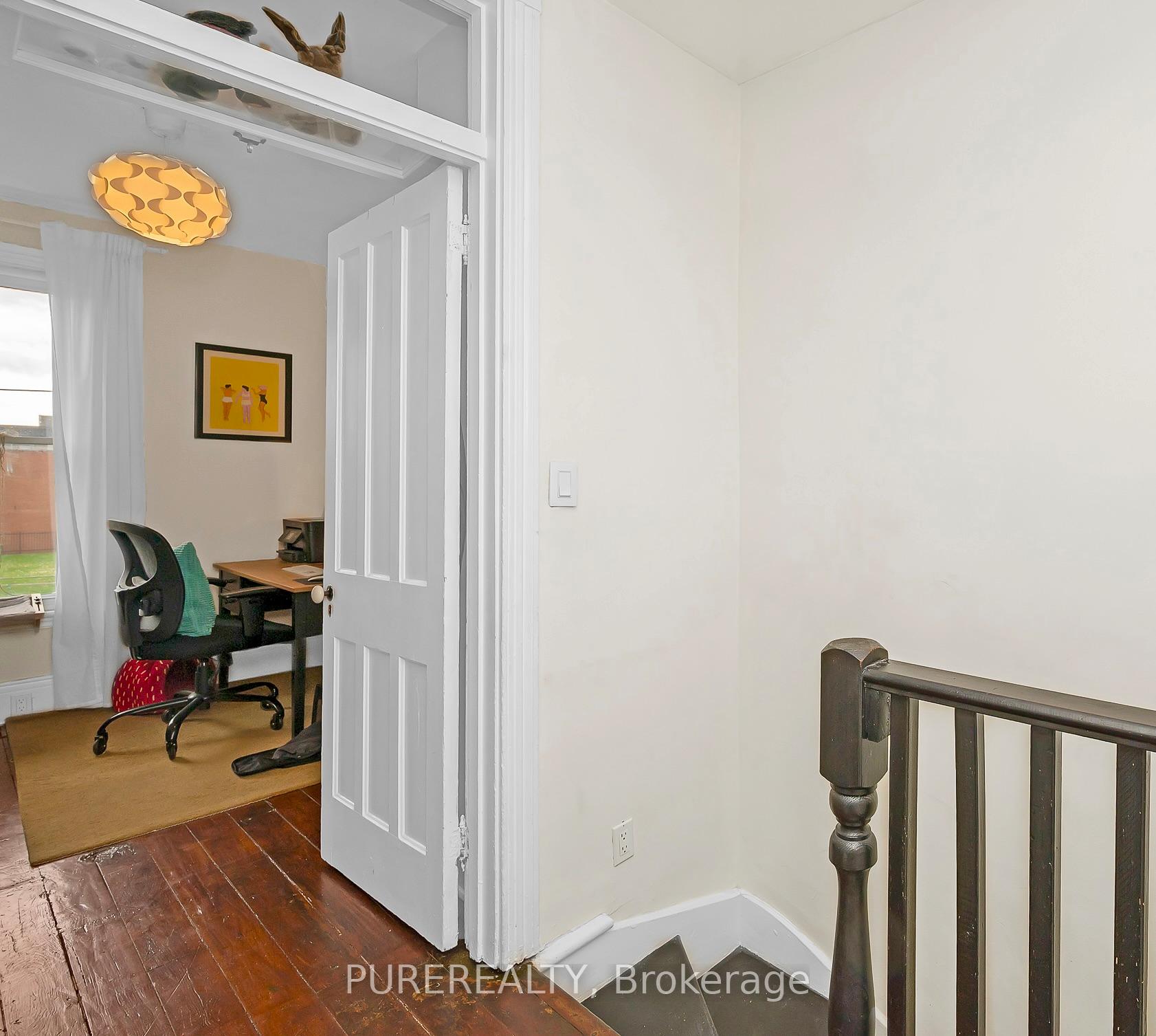Photo 11 of 29 Emerald Street N, Hamilton, Landsdale — HOMEH
