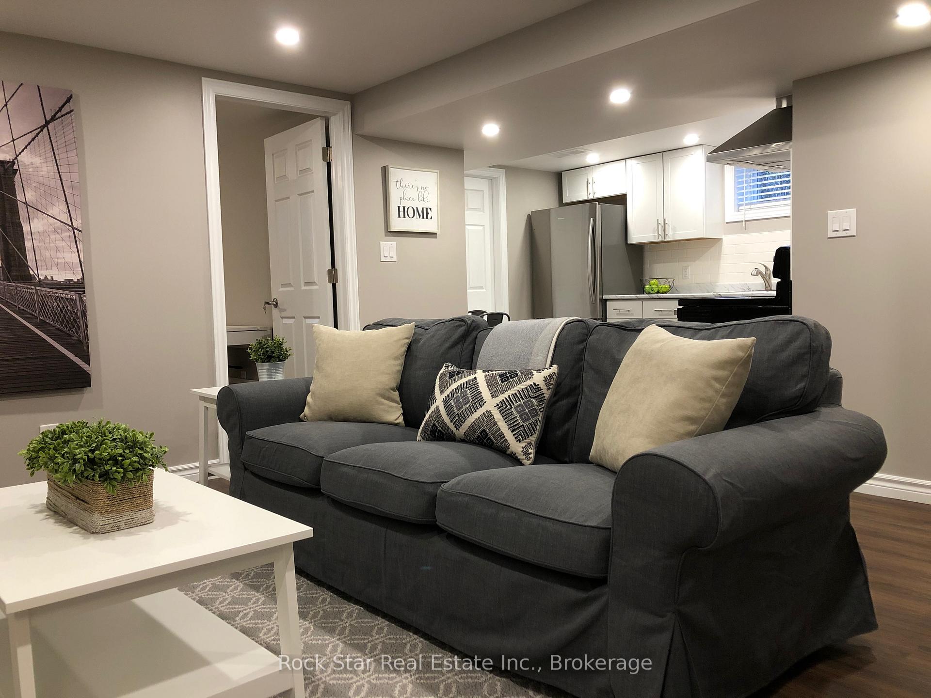 Photo 11 of 32 Harvest Crescent, Belleville, Belleville Ward — HOMEH