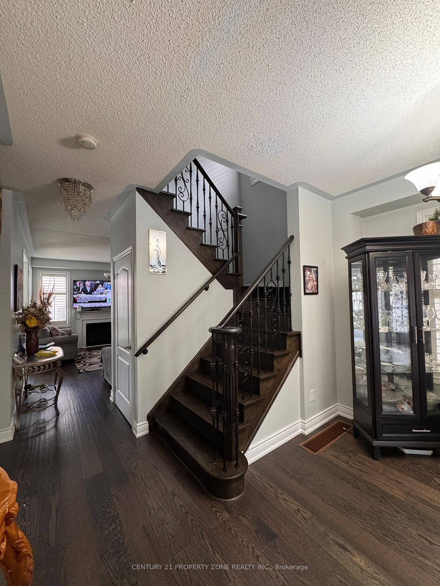 Front of Unit room B, 33 Gamson Crescent