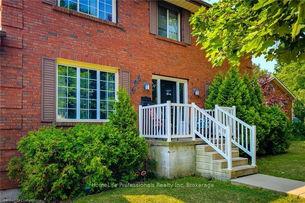 Photo 5 of 494 Heather Hill Court, Hamilton, Meadowlands — HOMEH