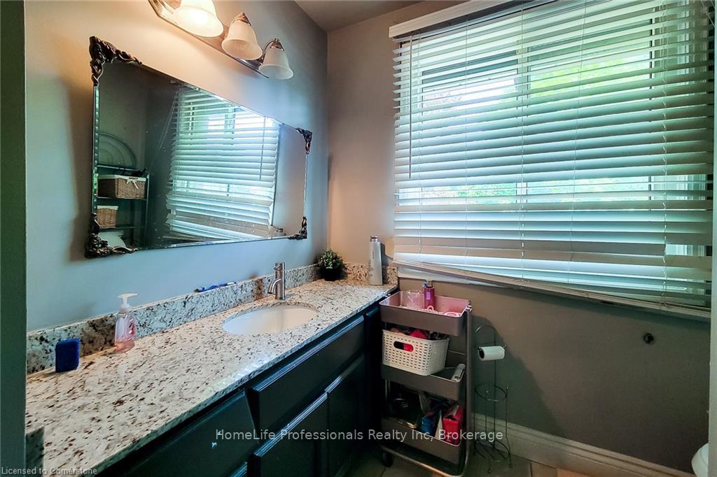 Photo 22 of 494 Heather Hill Court, Hamilton, Meadowlands — HOMEH
