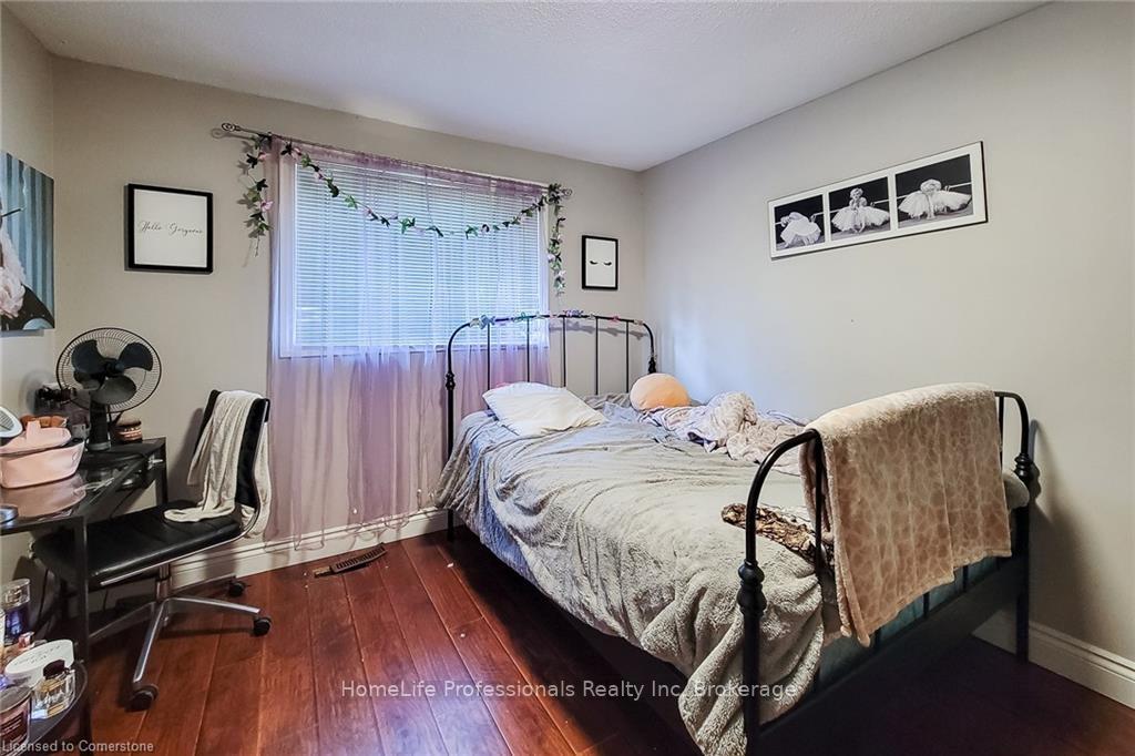 Photo 28 of 494 Heather Hill Court, Hamilton, Meadowlands — HOMEH
