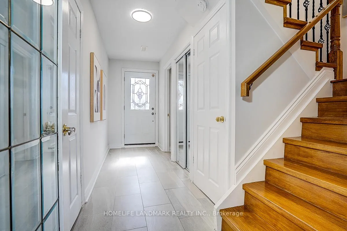 Photo 5 of 40 Henderson Drive, Aurora, Aurora Highlands — HOMEH