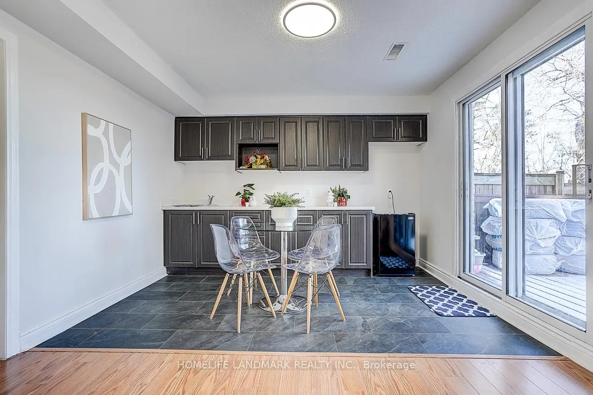 Photo 6 of 40 Henderson Drive, Aurora, Aurora Highlands — HOMEH