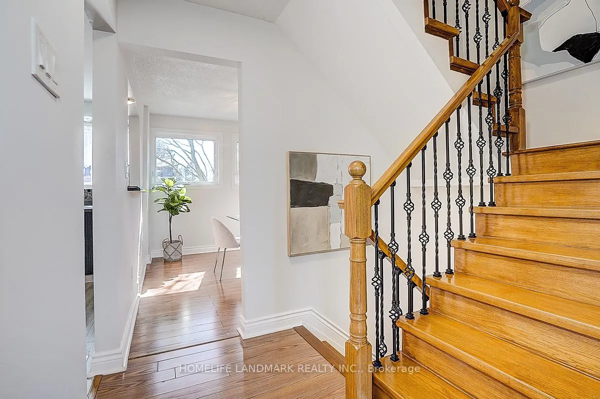 Photo 11 of 40 Henderson Drive, Aurora, Aurora Highlands — HOMEH
