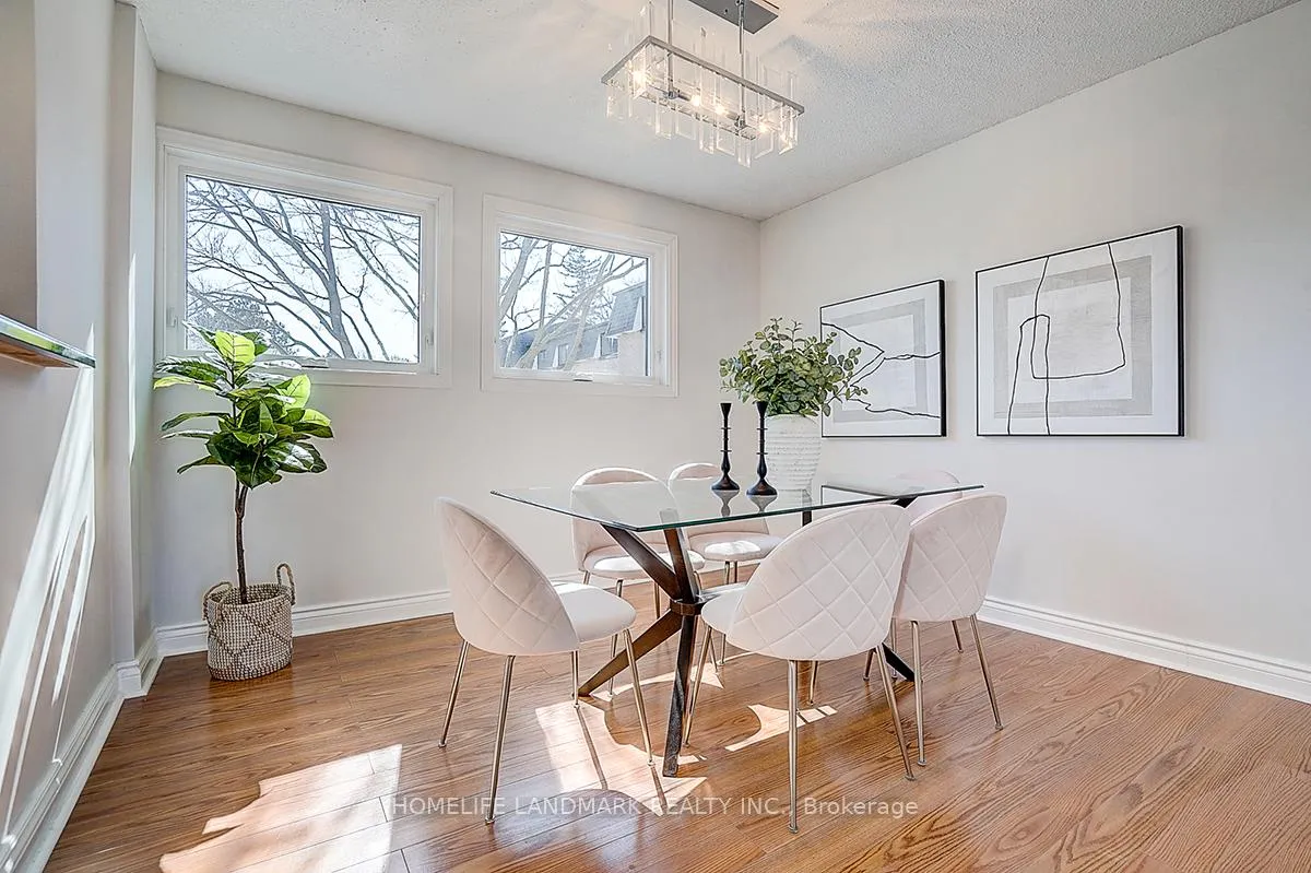 Photo 12 of 40 Henderson Drive, Aurora, Aurora Highlands — HOMEH